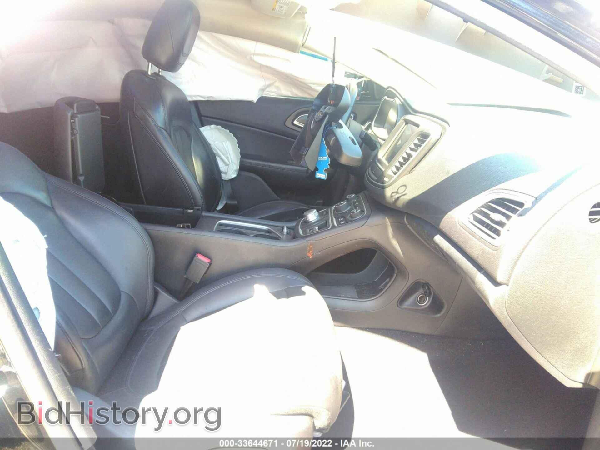 2016 CHRYSLER 200 - VIN: 1C3CCCAB7GN179015 - Photo 5
