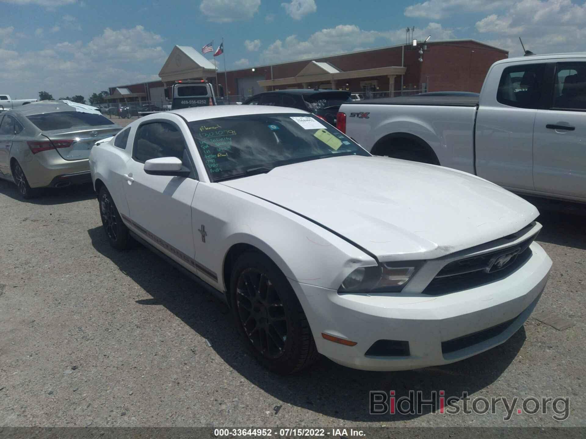 Photo 1ZVBP8AM2C5267603 - FORD MUSTANG 2012