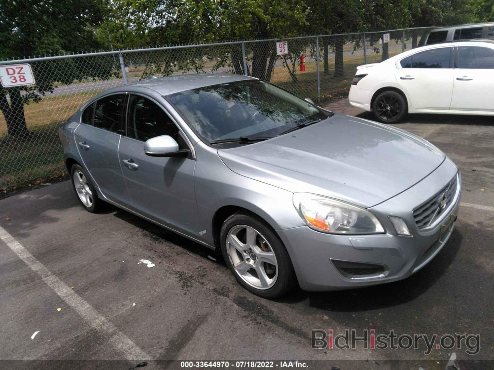 Photo YV1612FH0D2184764 - VOLVO S60 2013