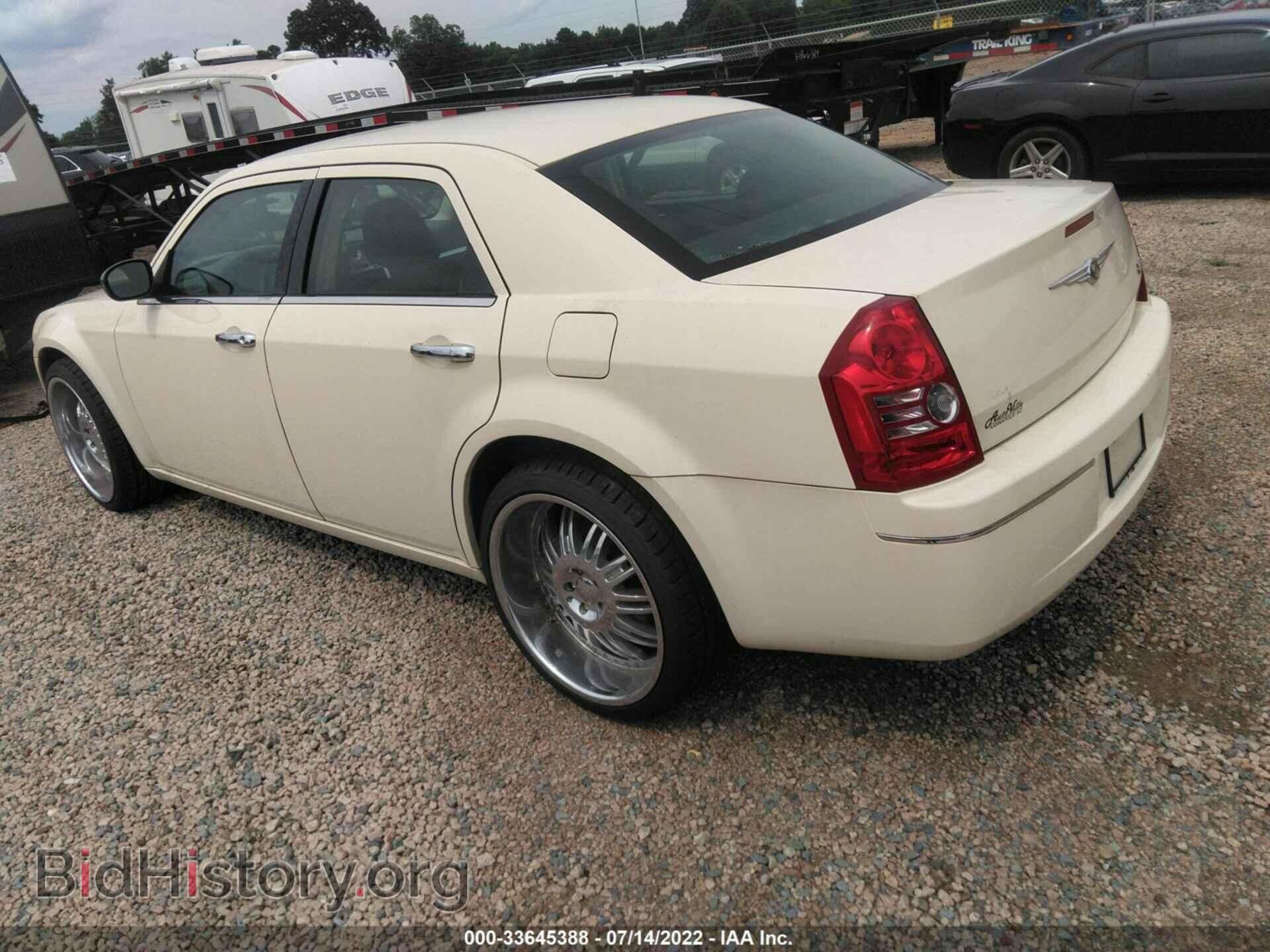 2010 CHRYSLER 300 - VIN: 2C3CA4CD2AH123090 - Фото 3
