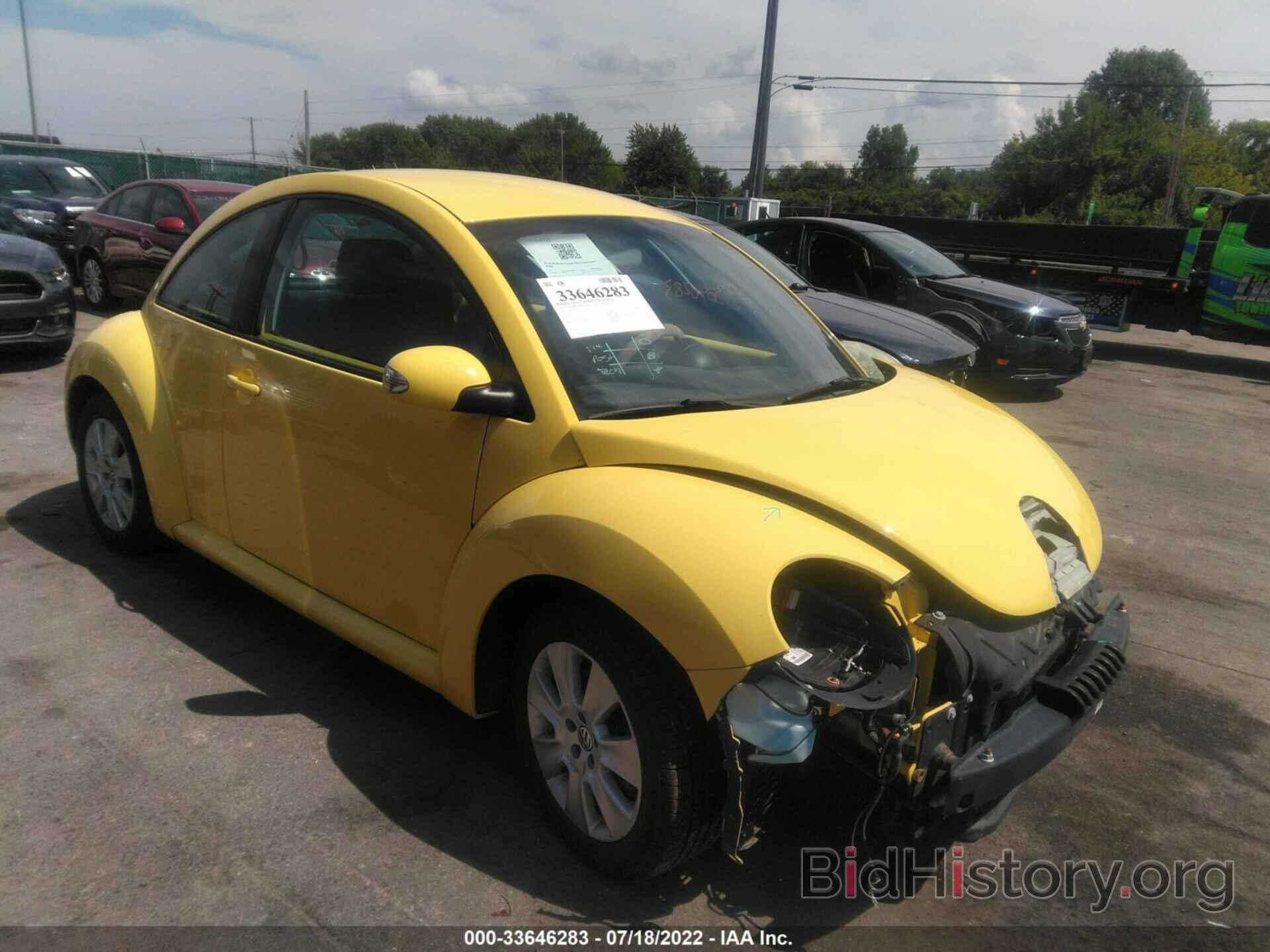 Photo 3VWPG3AG3AM024442 - VOLKSWAGEN NEW BEETLE COUPE 2010
