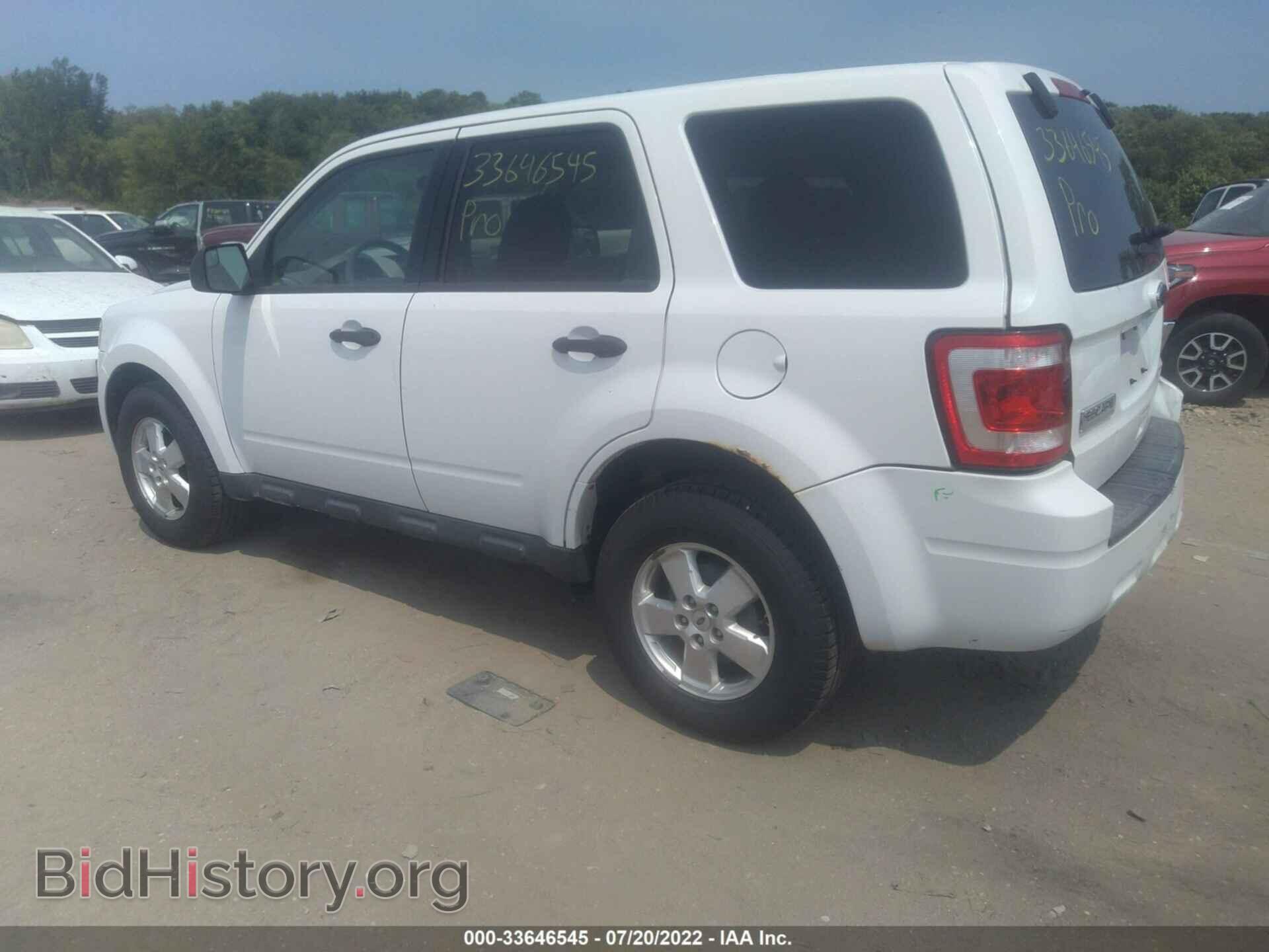 2011 FORD ESCAPE - VIN: 1FMCU9C71BKB75570 - Фото 3