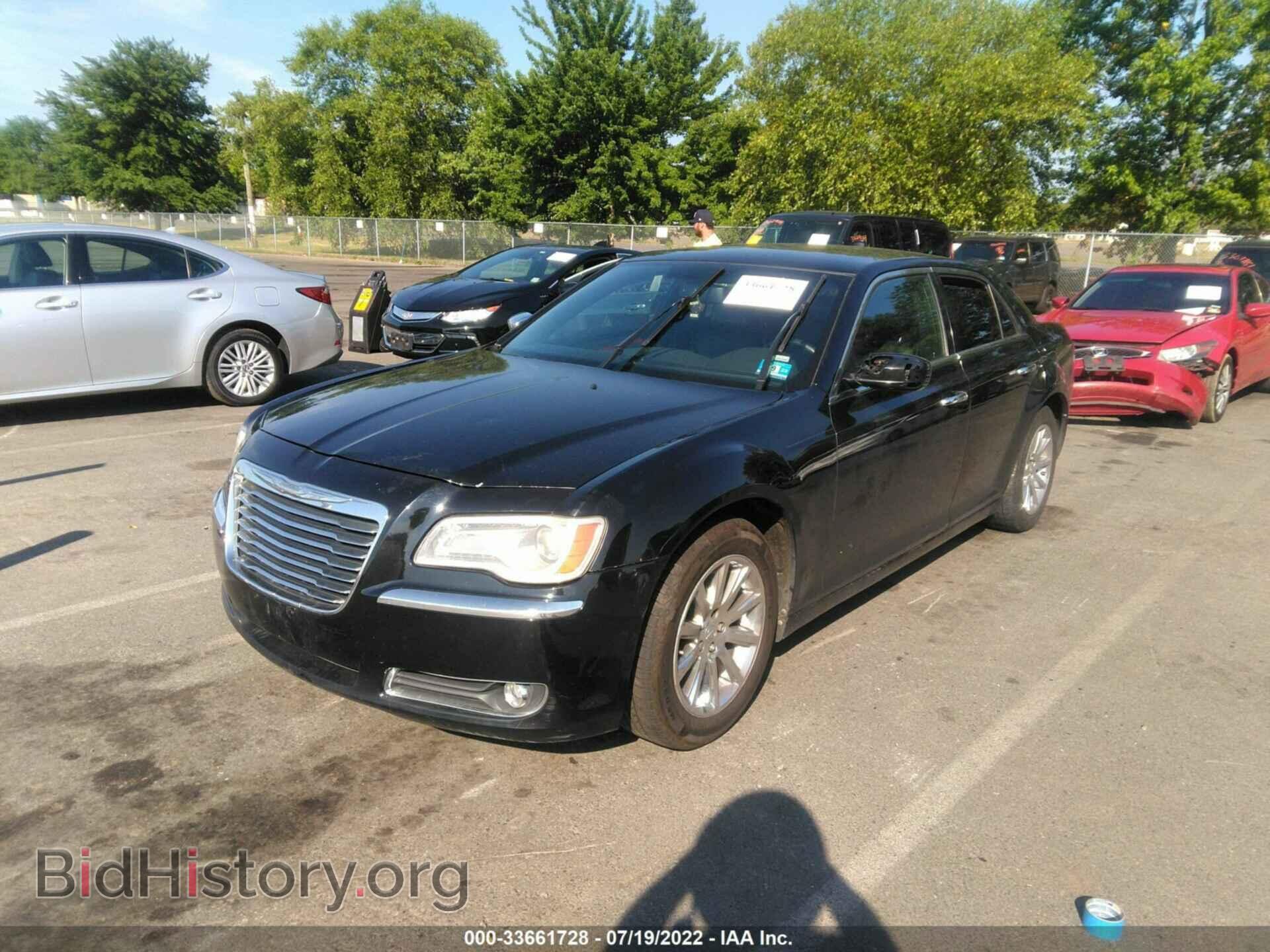 2012 CHRYSLER 300 - VIN: 2C3CCACG4CH250865 - Photo 2