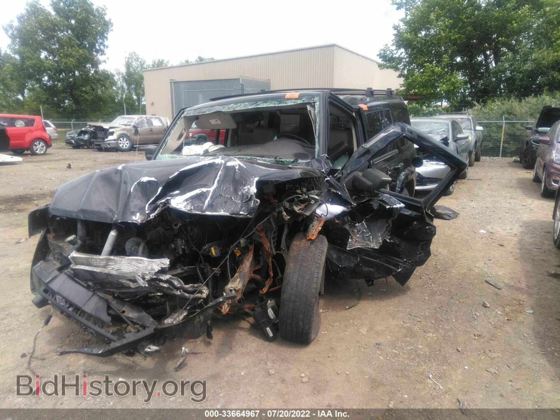 2007 JEEP COMMANDER - VIN: 1J8HH58P17C658907 - Photo 2