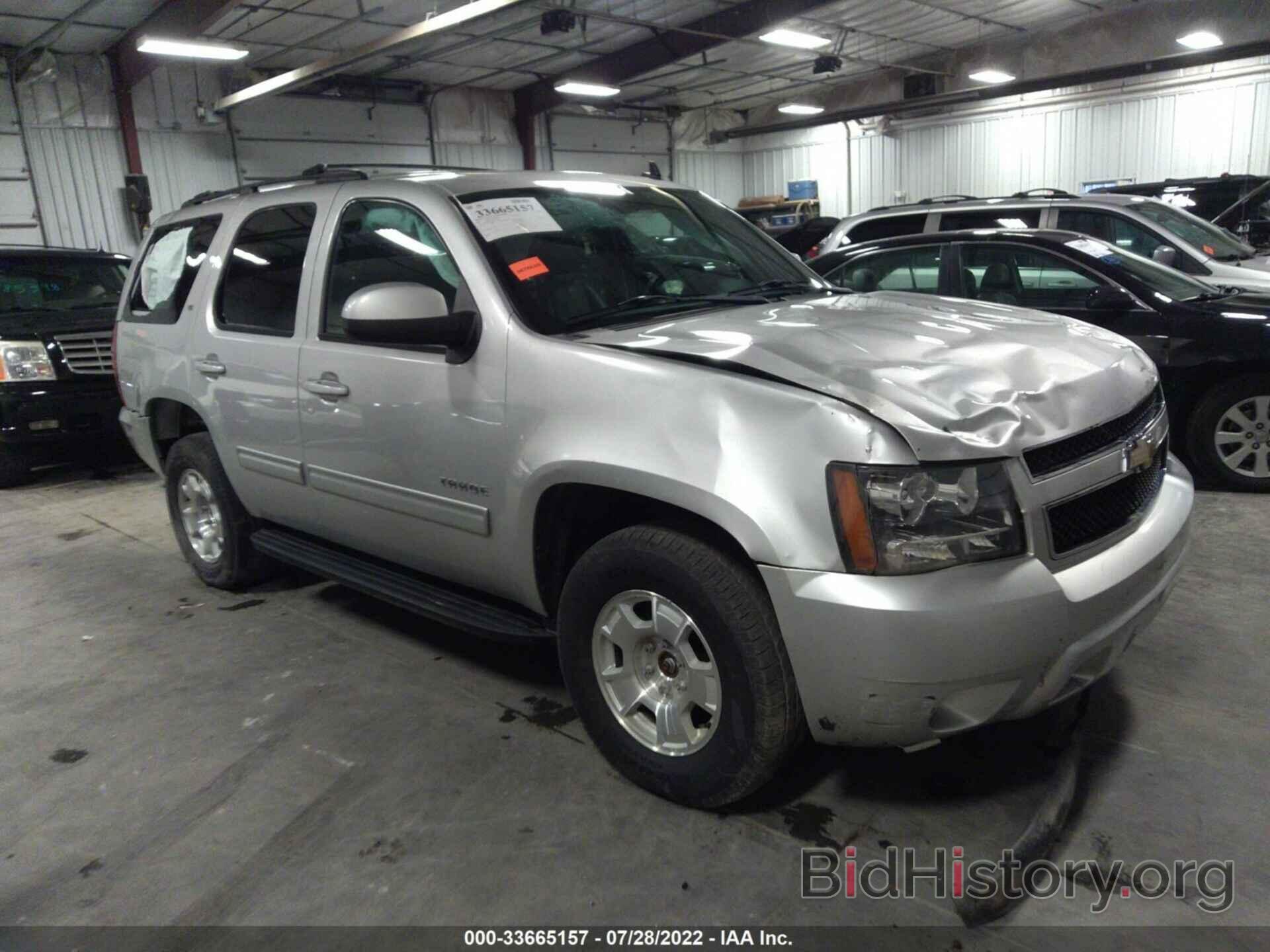 Photo 1GNSKBE06BR169906 - CHEVROLET TAHOE 2011