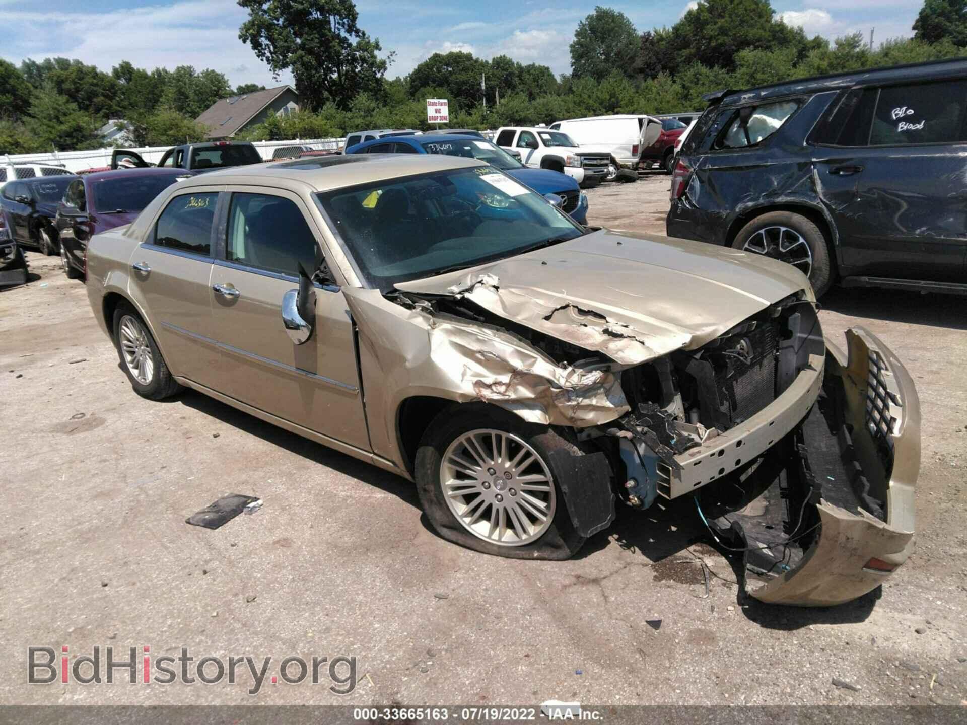 Photo 2C3CA5CV7AH161994 - CHRYSLER 300 2010