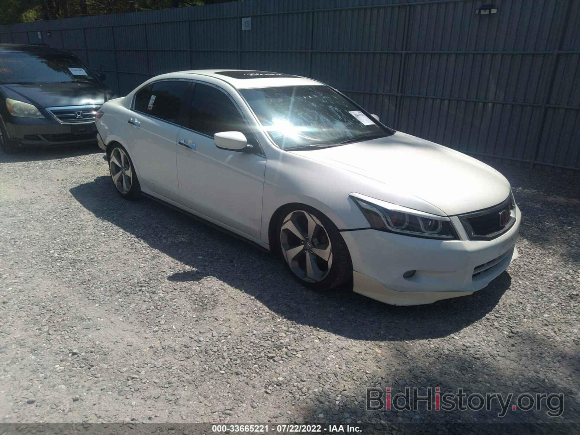 Photo 1HGCP3F86AA016806 - HONDA ACCORD SDN 2010