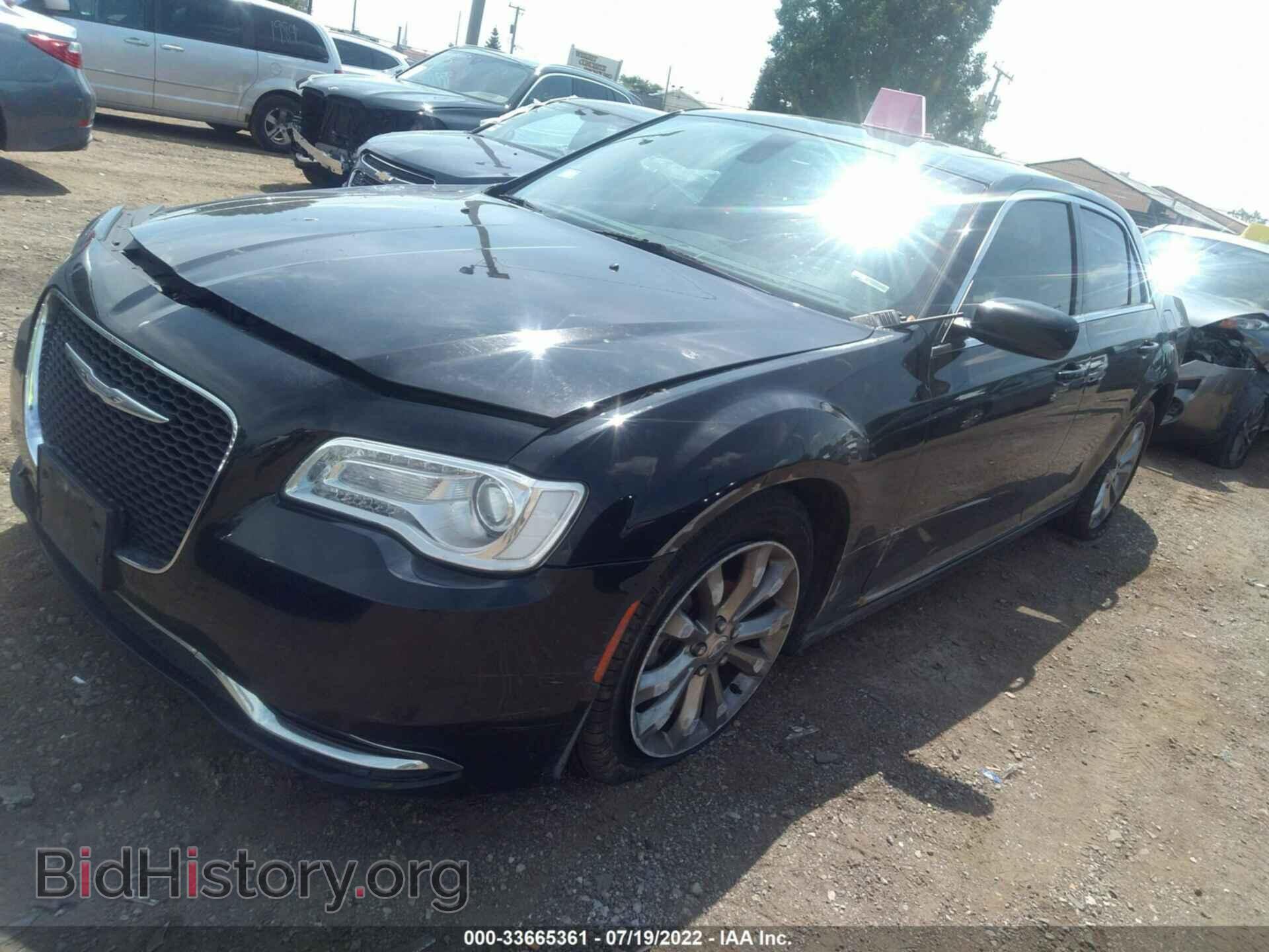2016 CHRYSLER 300 - VIN: 2C3CCARG3GH344264 - Фото 2