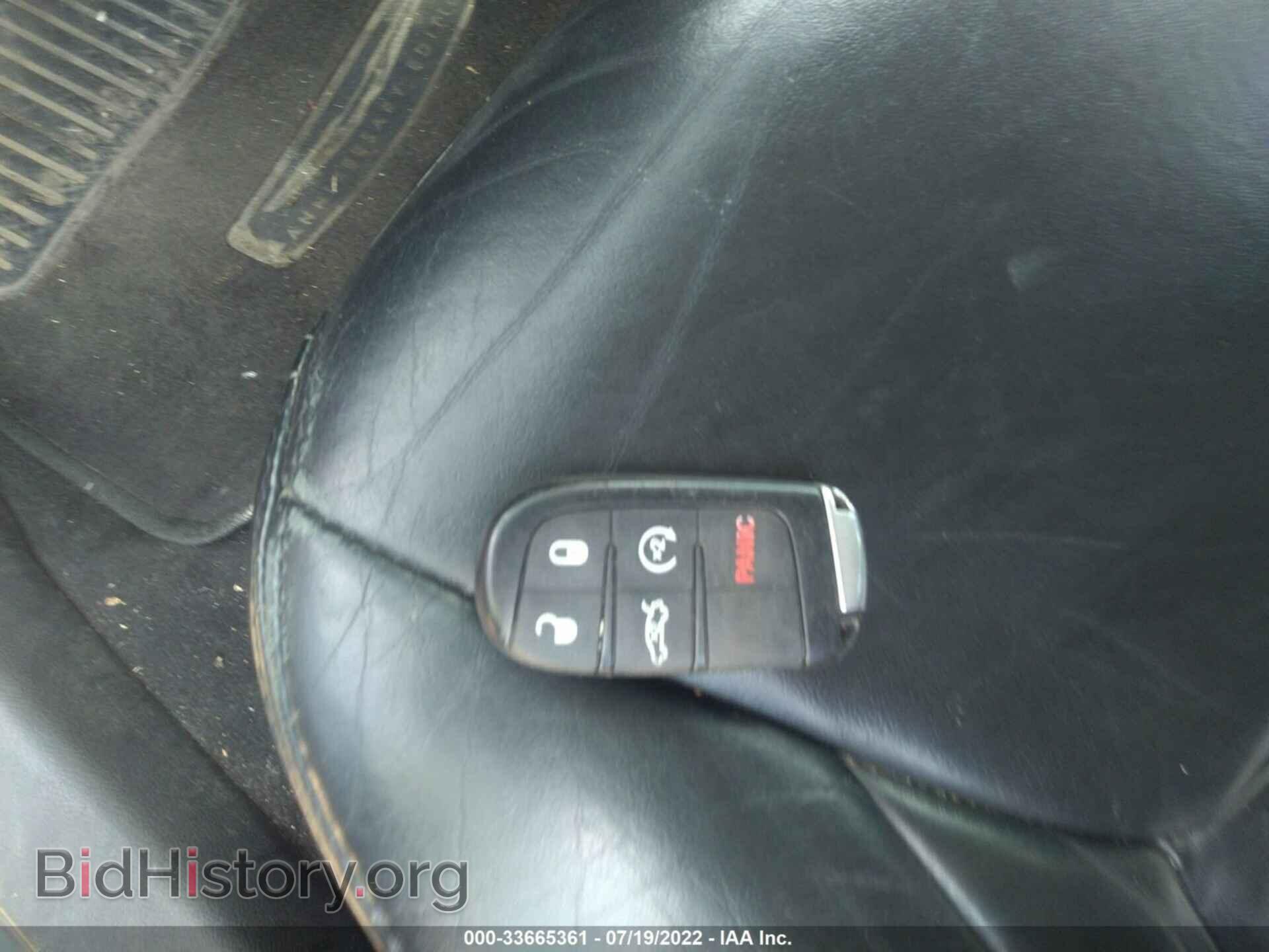 2016 CHRYSLER 300 - VIN: 2C3CCARG3GH344264 - Фото 11