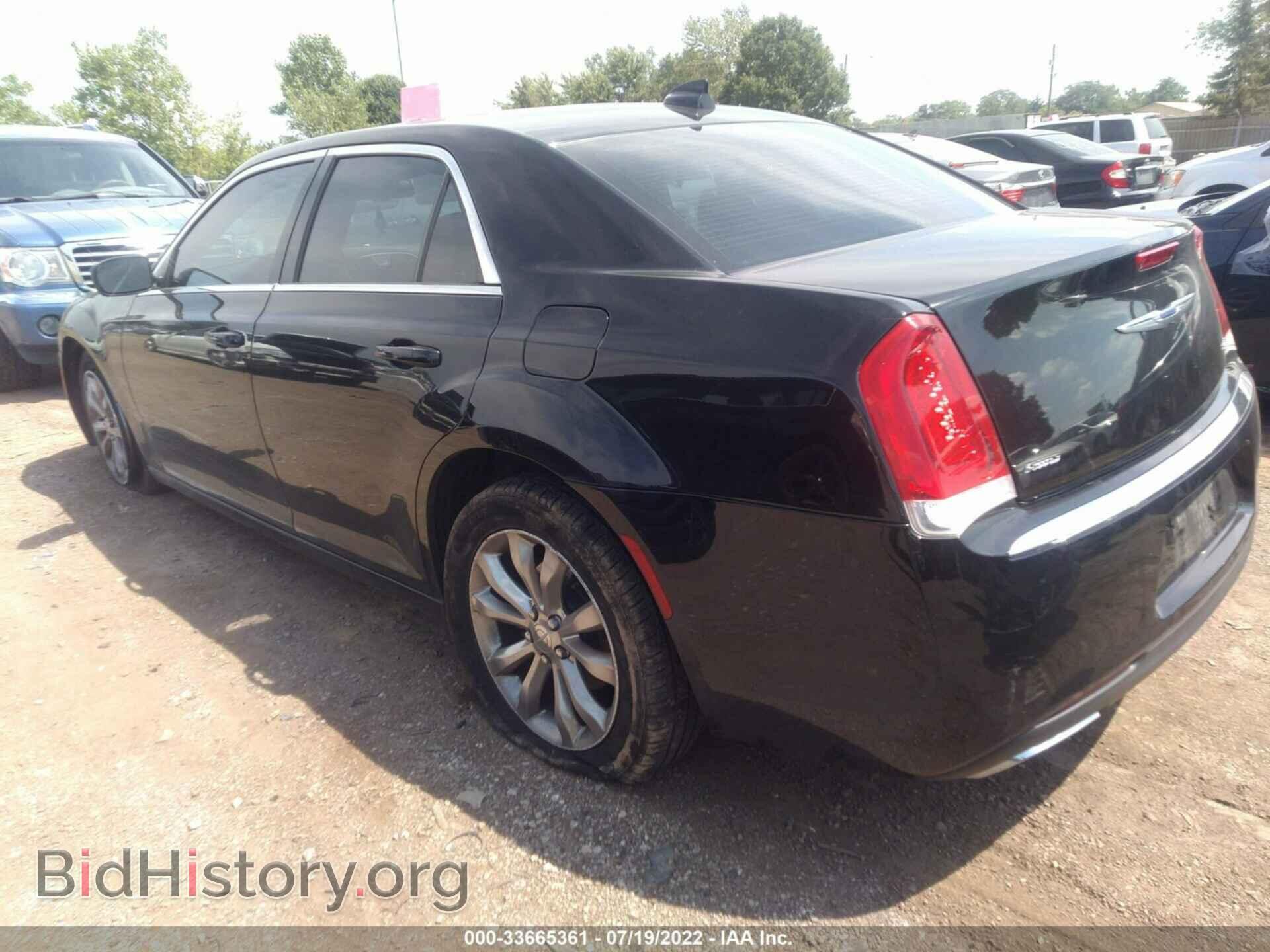 2016 CHRYSLER 300 - VIN: 2C3CCARG3GH344264 - Фото 3