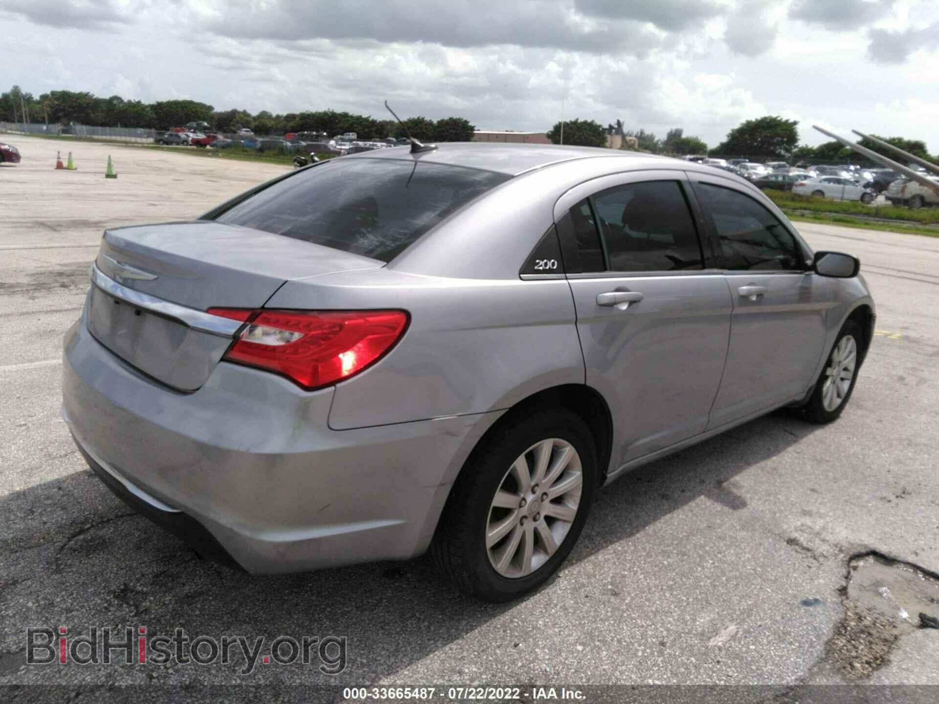 2013 CHRYSLER 200 - VIN: 1C3CCBBB0DN764975 - Photo 4