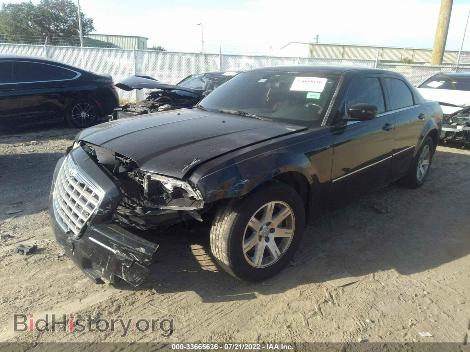 2007 CHRYSLER 300 - VIN: 2C3KA53G37H859797 - Фото 2