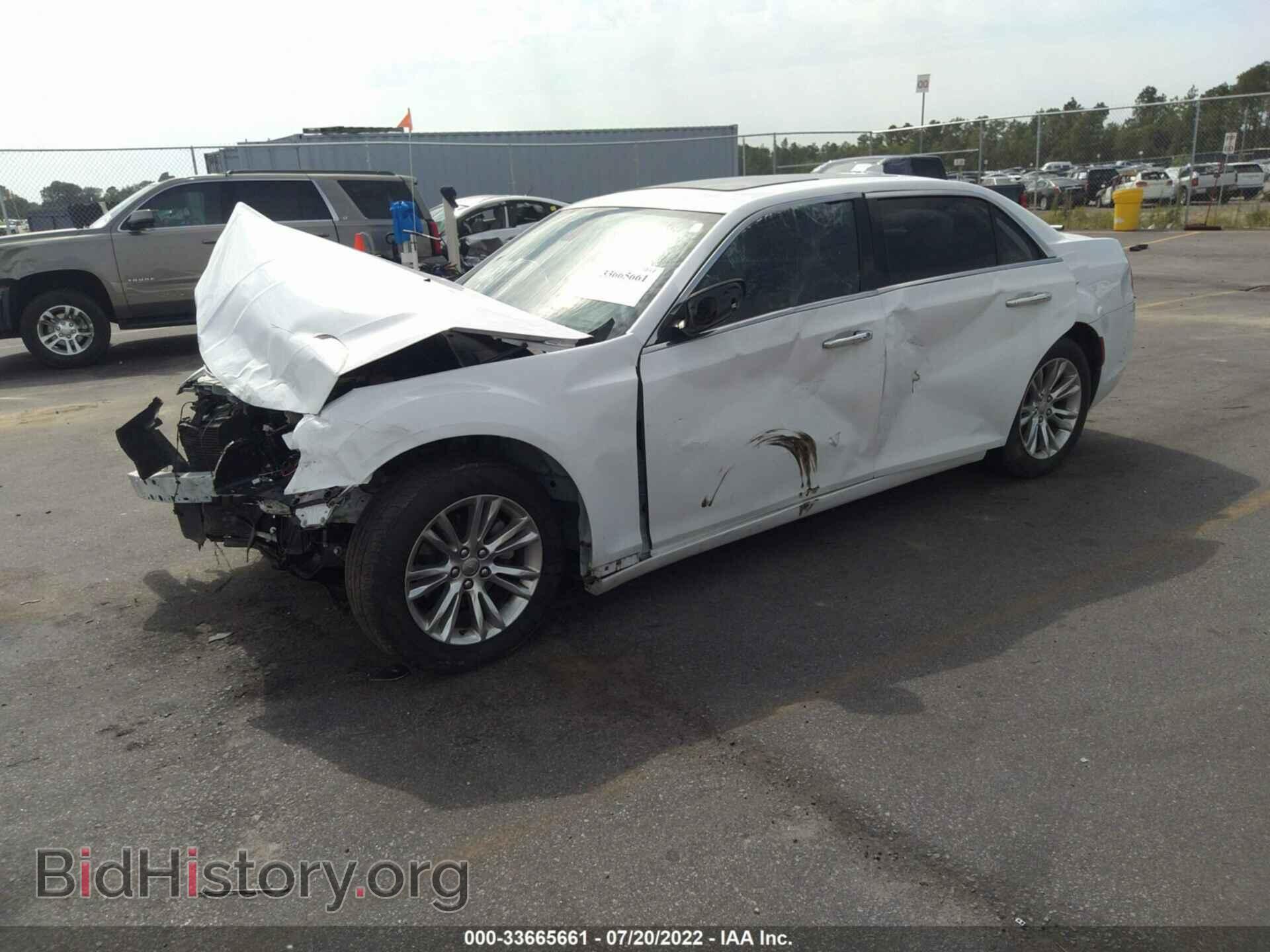 2015 CHRYSLER 300 - VIN: 2C3CCAEG0FH749356 - Фото 2