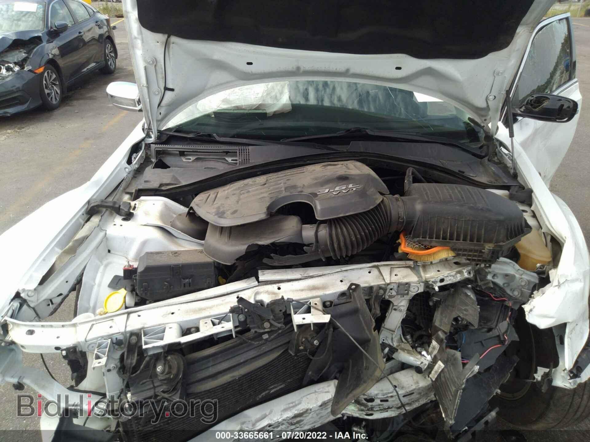 2015 CHRYSLER 300 - VIN: 2C3CCAEG0FH749356 - Фото 10