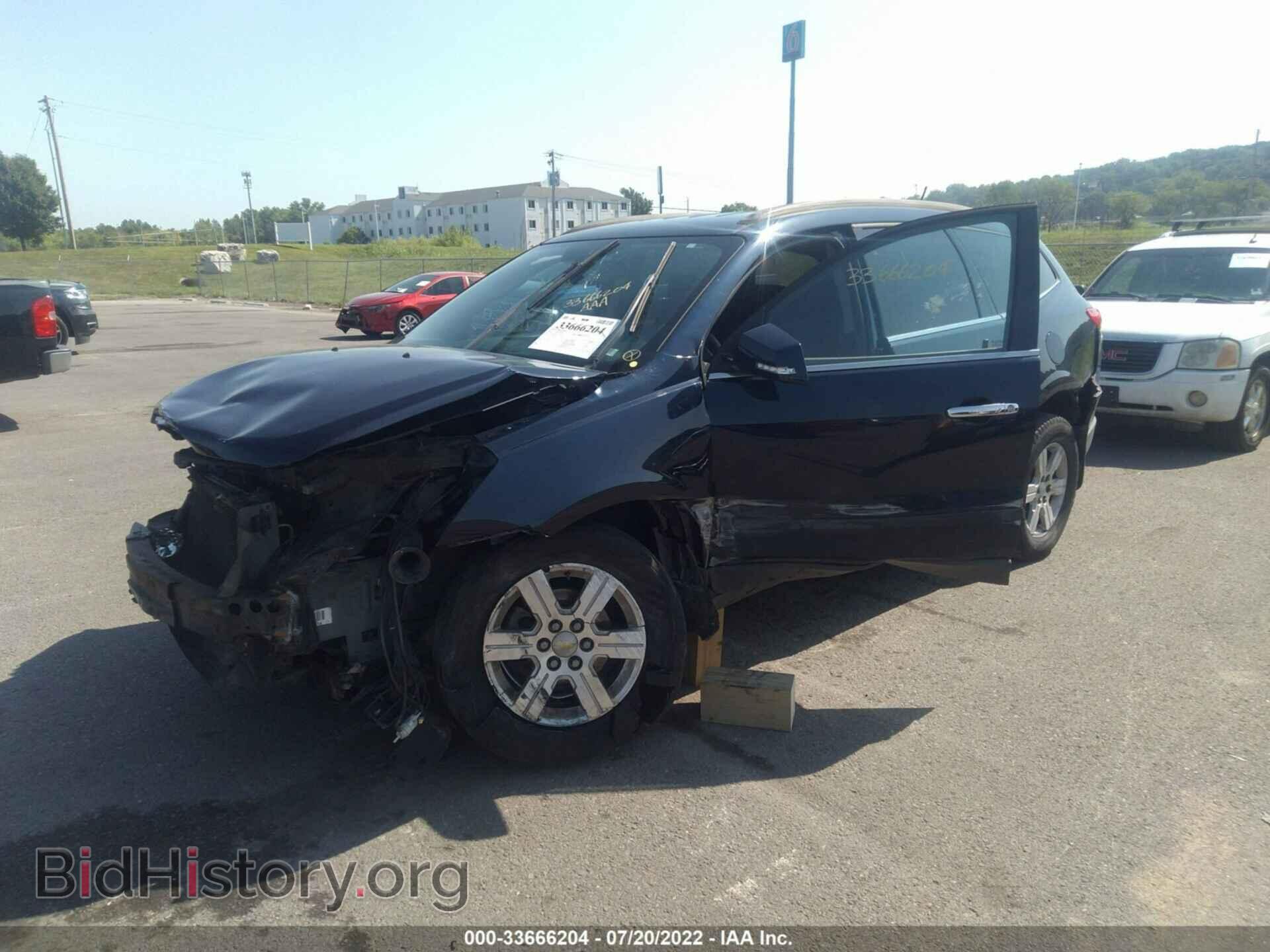 2012 CHEVROLET TRAVERSE - VIN: 1GNKRGED4CJ151349 - Фото 2