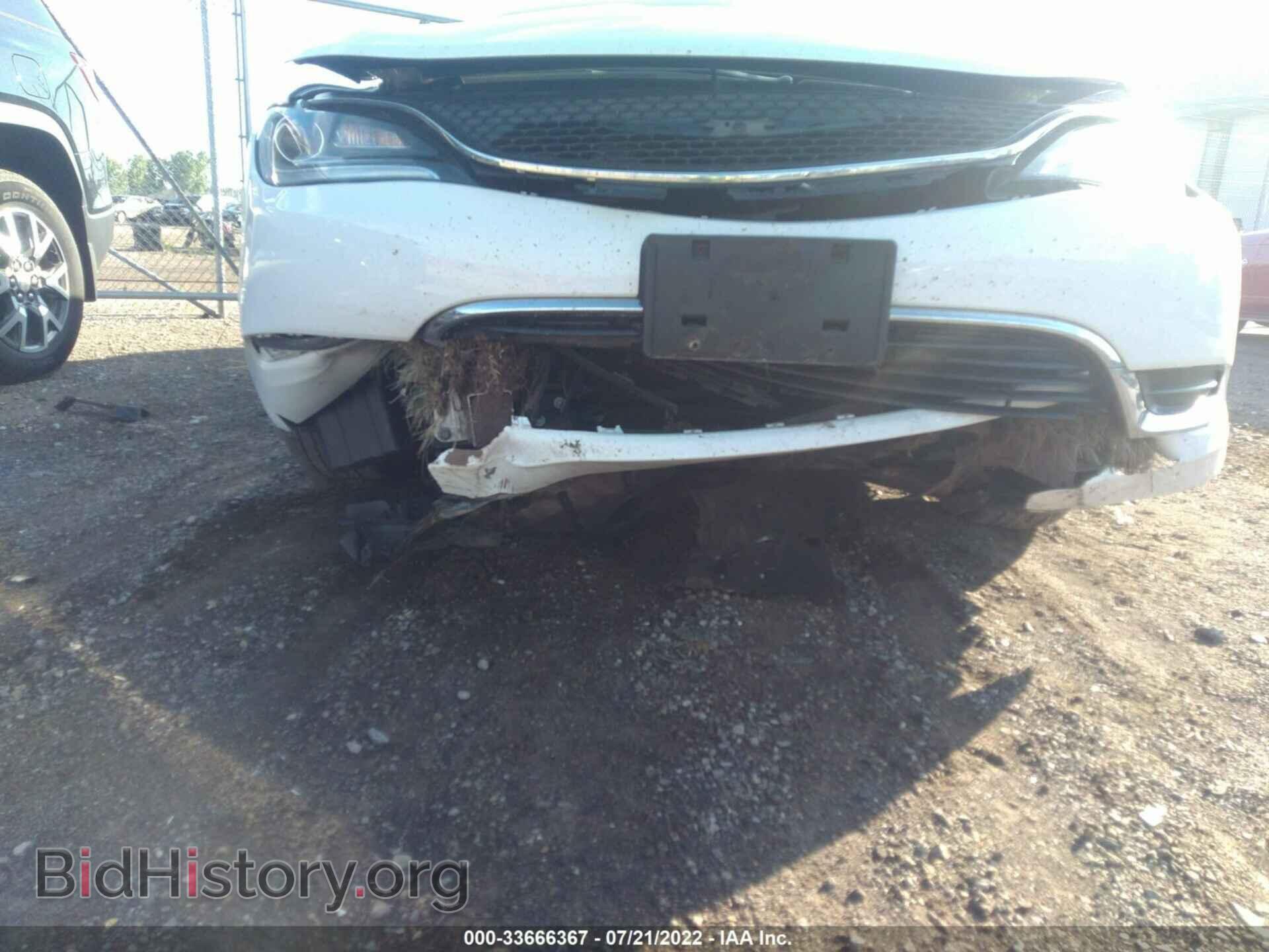 2017 CHRYSLER 200 - VIN: 1C3CCCAB4HN511462 - Photo 6