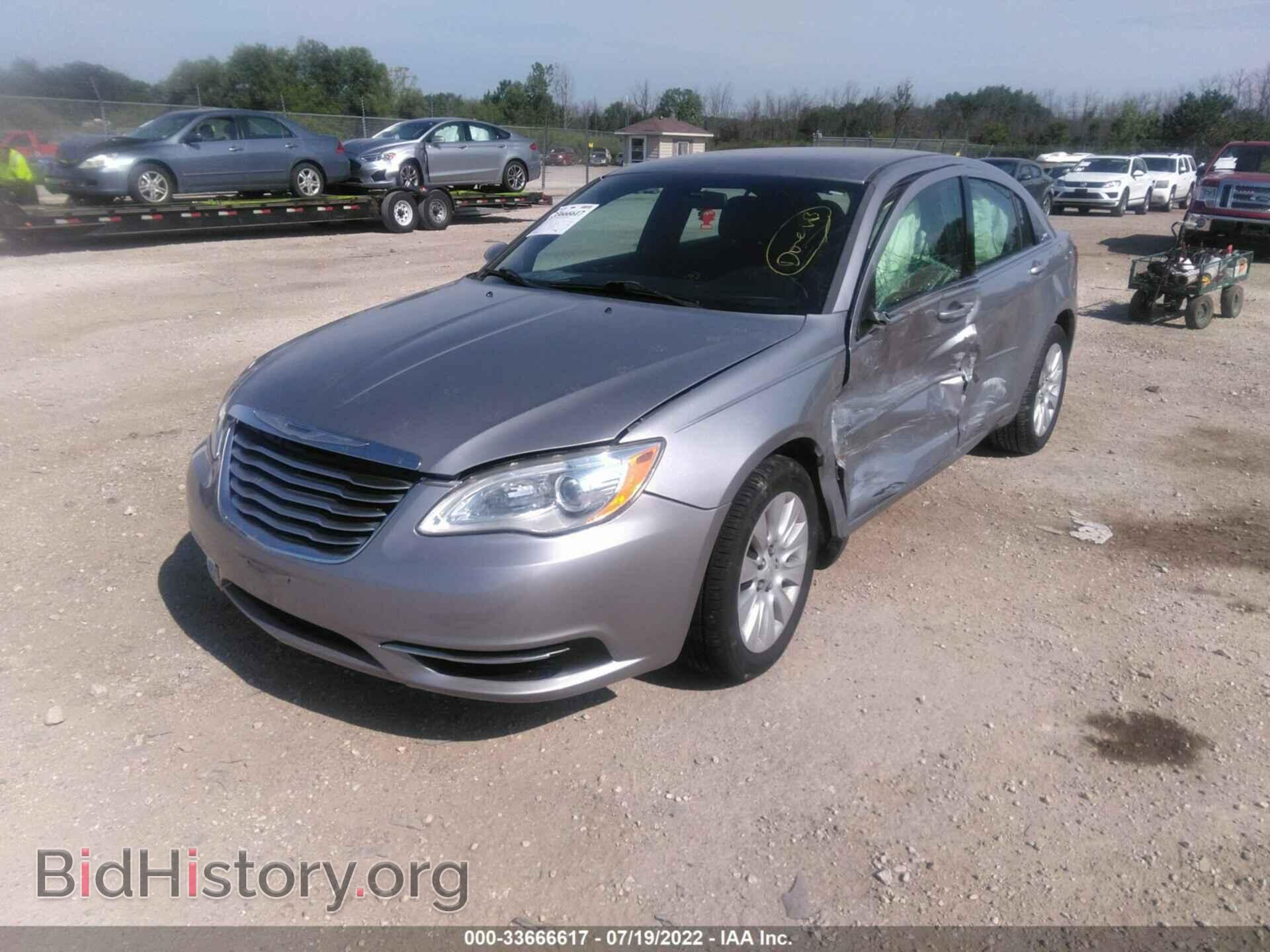 2014 CHRYSLER 200 - VIN: 1C3CCBAB9EN237973 - Фото 2
