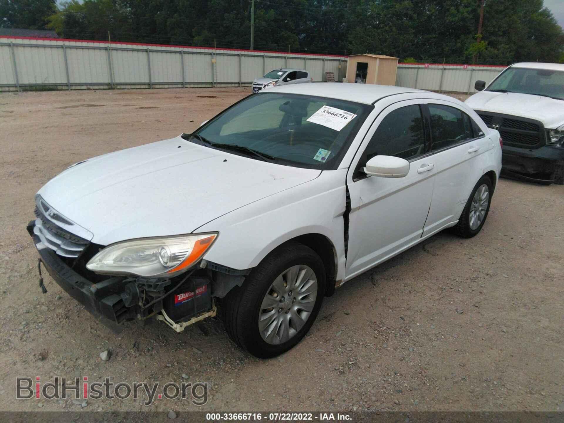 2012 CHRYSLER 200 - VIN: 1C3CCBAB9CN222564 - Photo 2
