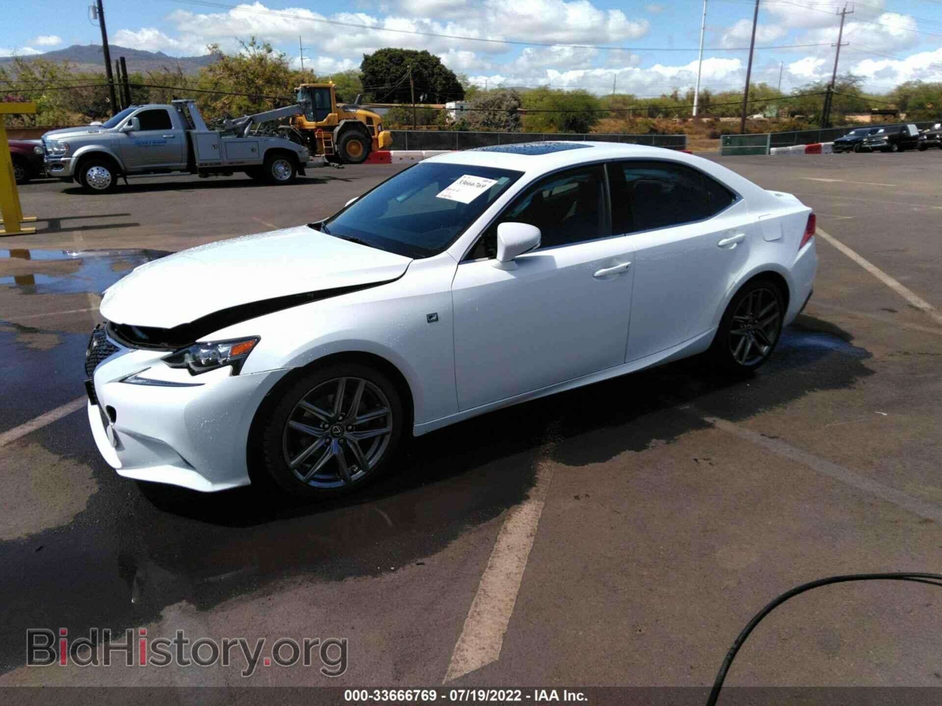 2015 LEXUS IS 250 - VIN: JTHBF1D26F5062196 - Photo 2