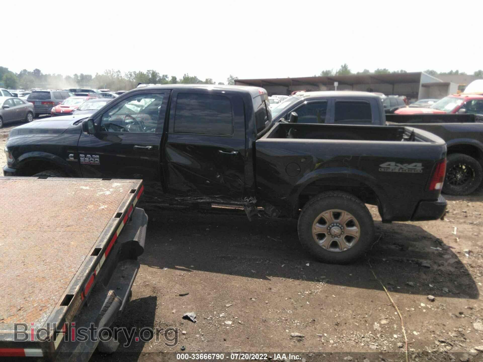 2018 RAM 2500 - VIN: 3C6UR5FLXJG400237 - Фото 3