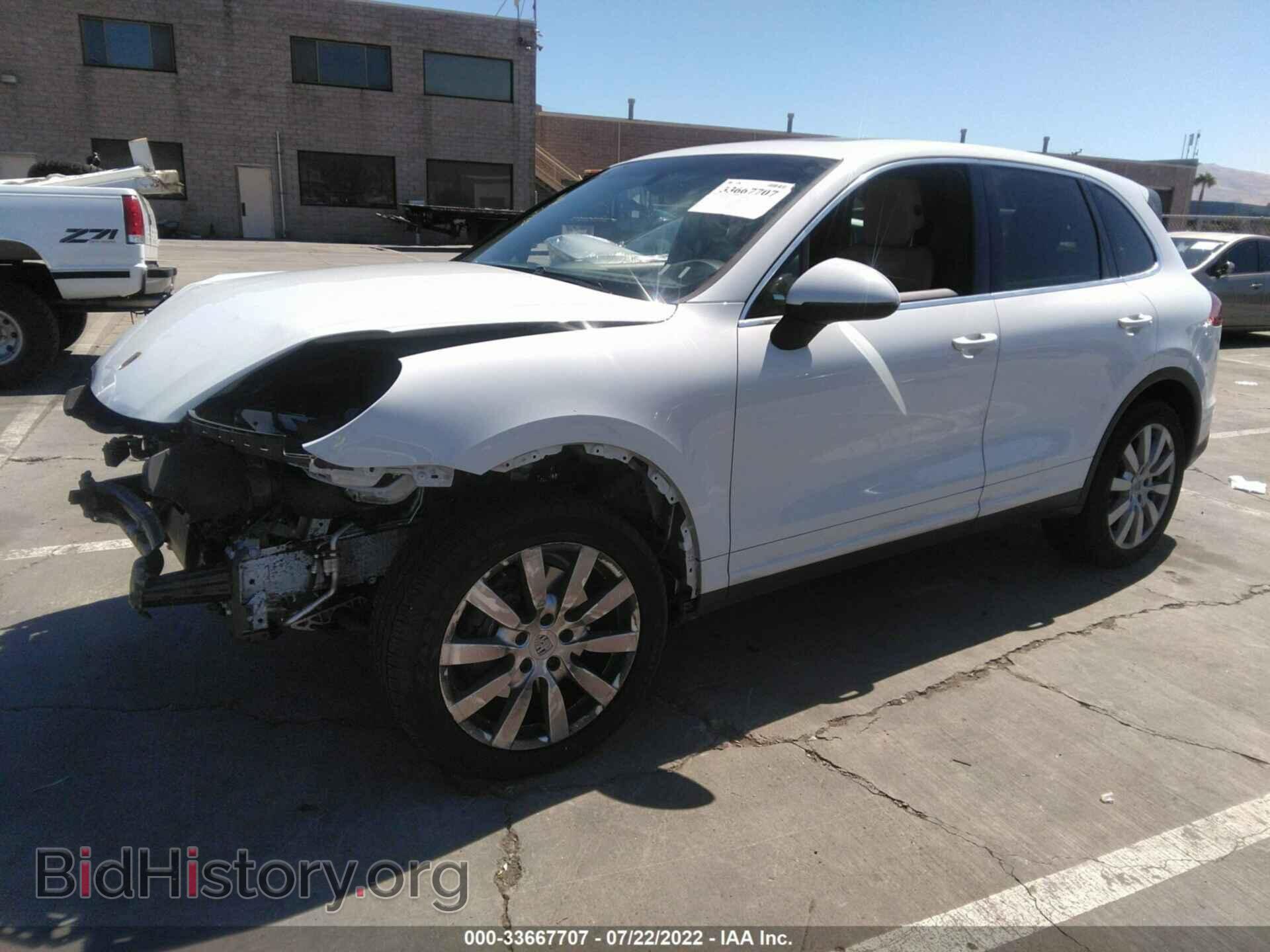 2016 PORSCHE CAYENNE - VIN: WP1AA2A2XGLA09325 - Фото 2