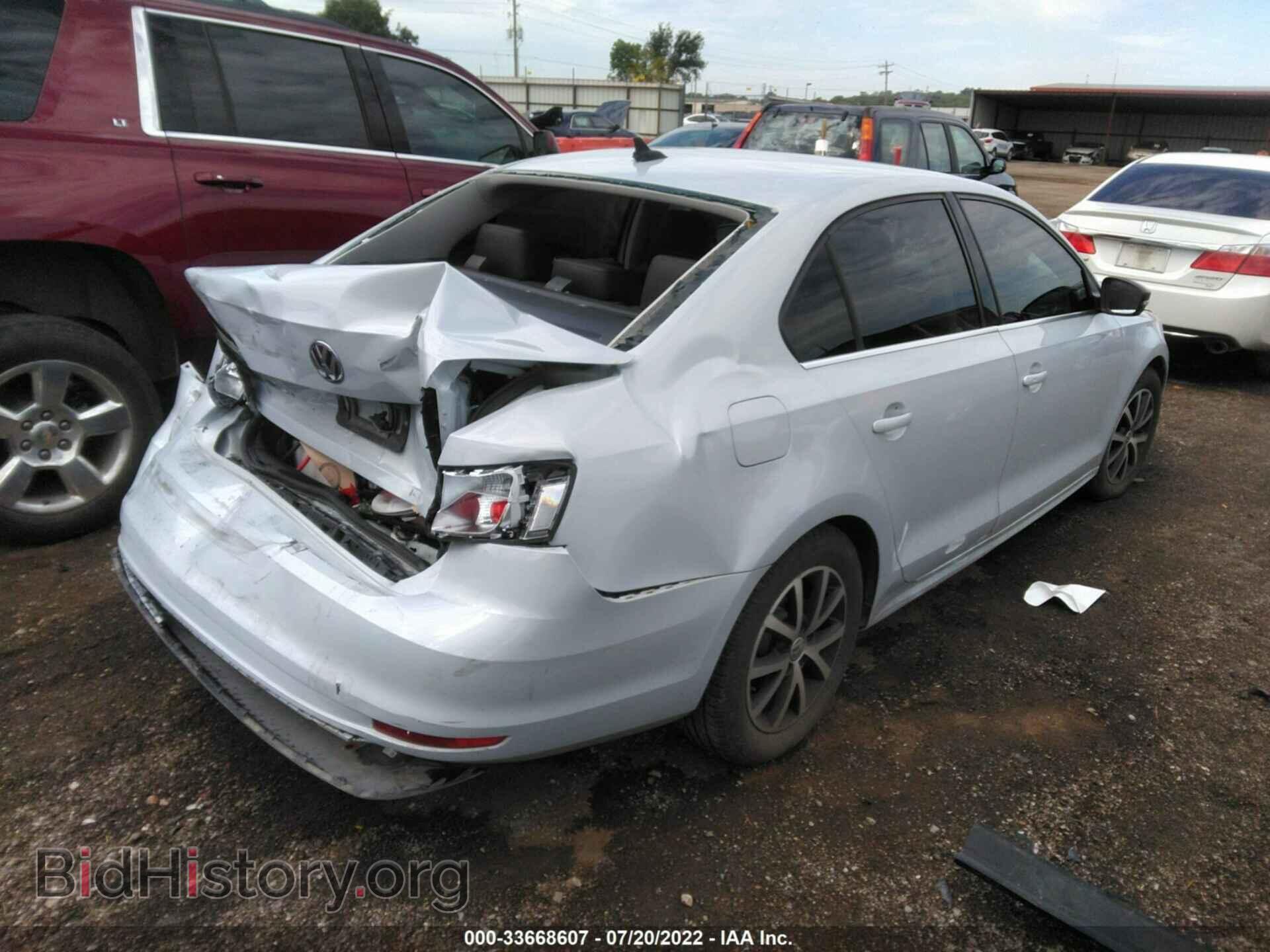 2017 VOLKSWAGEN JETTA - VIN: 3VWDB7AJ0HM312160 - Фото 4