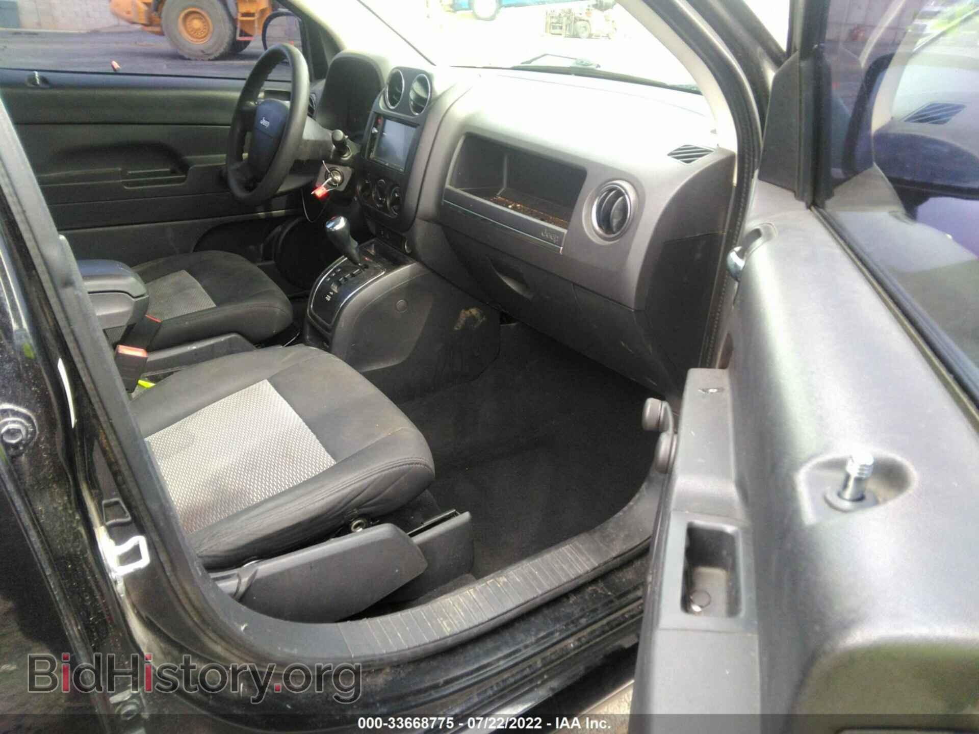 2009 JEEP COMPASS - VIN: 1J4FT47B09D137598 - Фото 5