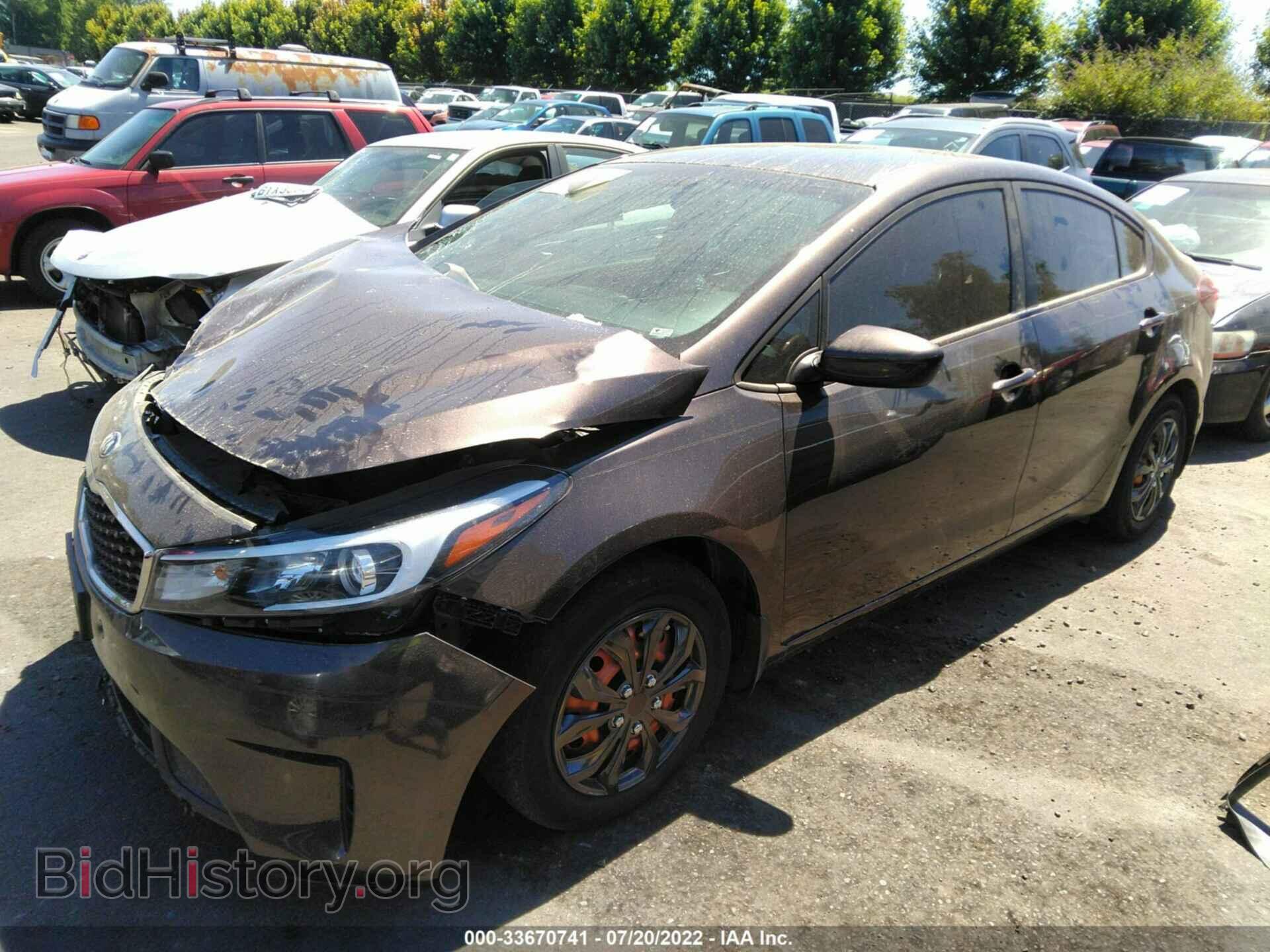 2017 KIA FORTE - VIN: 3KPFK4A77HE157308 - Фото 2