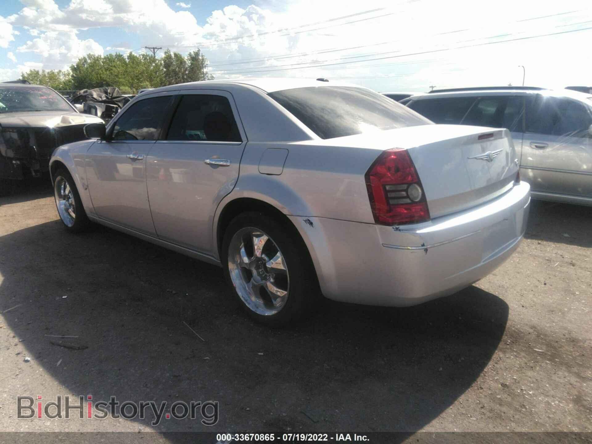 2010 CHRYSLER 300 - VIN: 2C3CA5CVXAH212940 - Фото 3