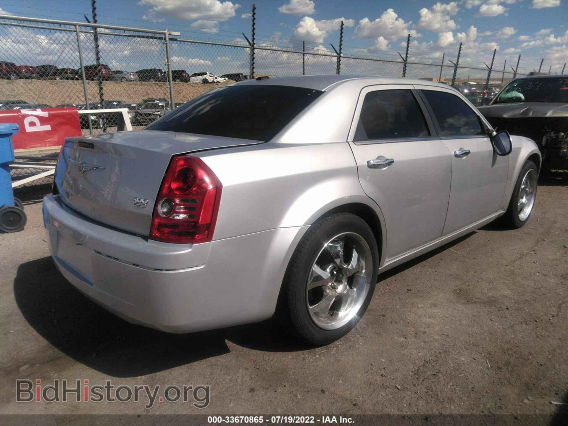 2010 CHRYSLER 300 - VIN: 2C3CA5CVXAH212940 - Фото 4