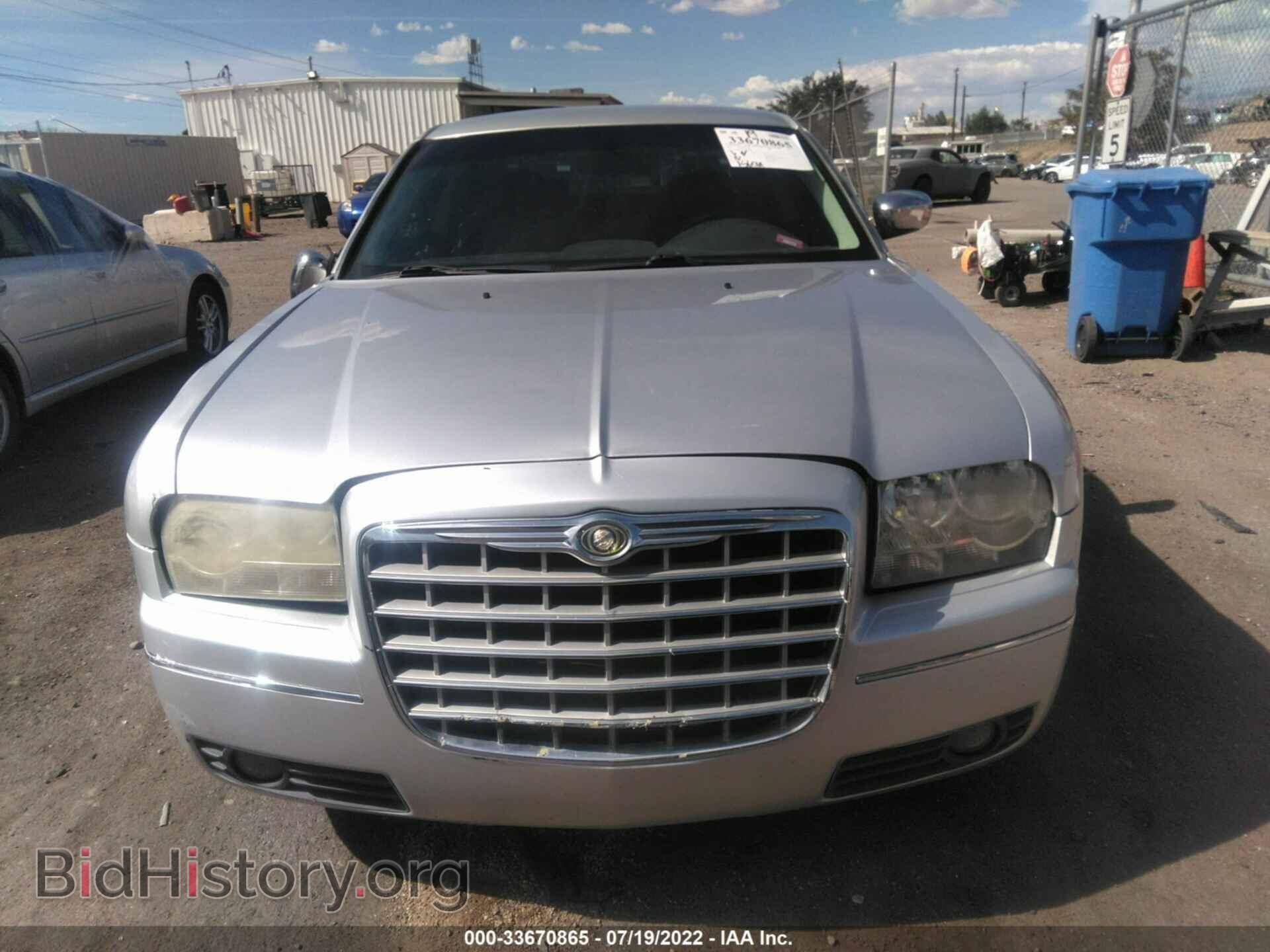 2010 CHRYSLER 300 - VIN: 2C3CA5CVXAH212940 - Фото 6