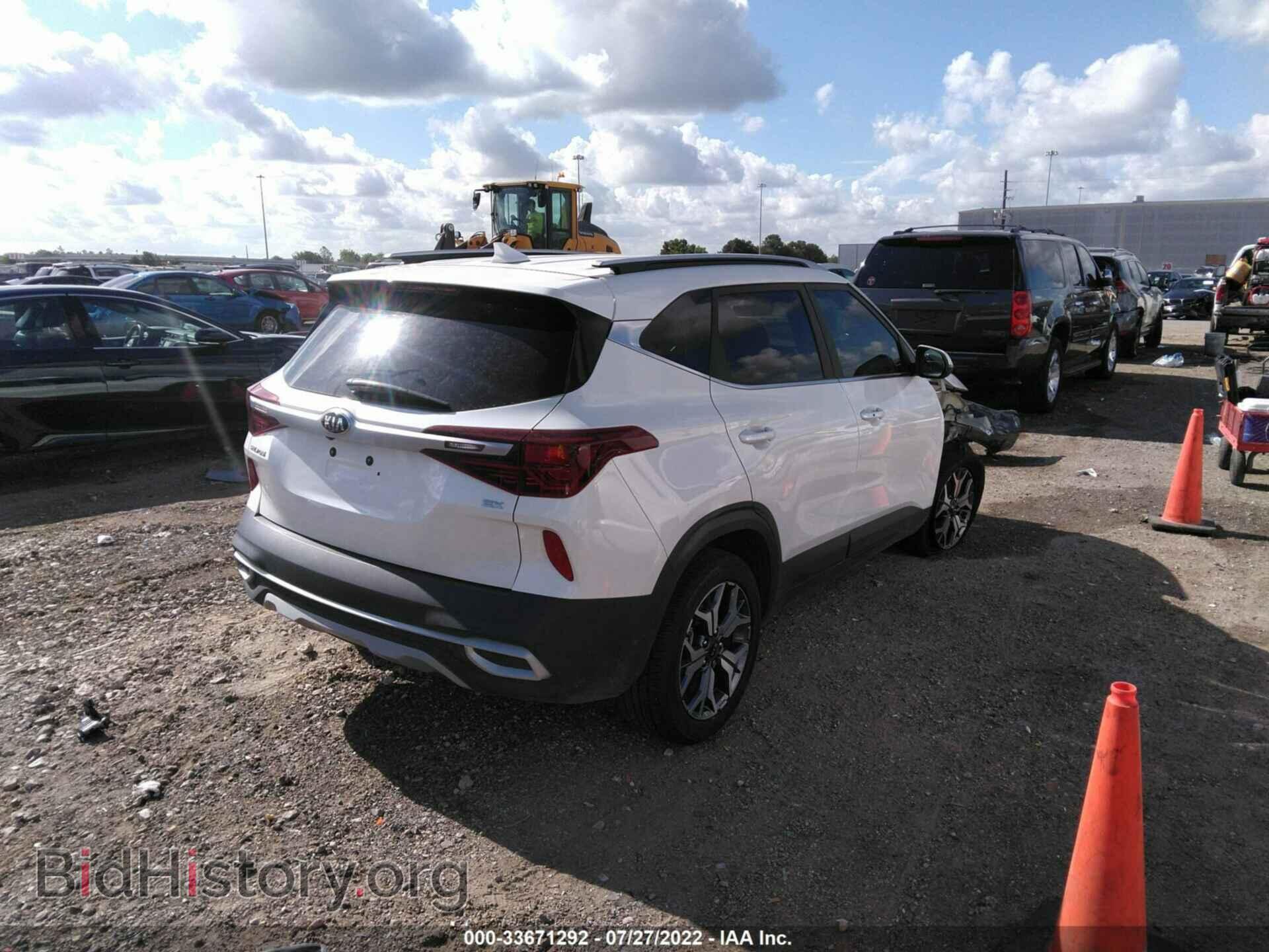 2021 KIA SELTOS - VIN: KNDERCAA1M7194846 - Фото 4