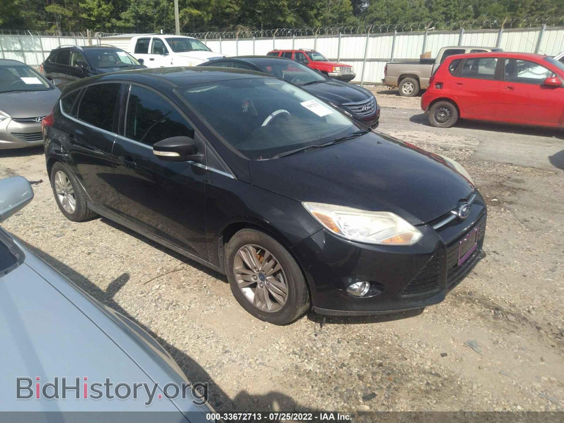 Photo 1FAHP3M22CL393438 - FORD FOCUS 2012