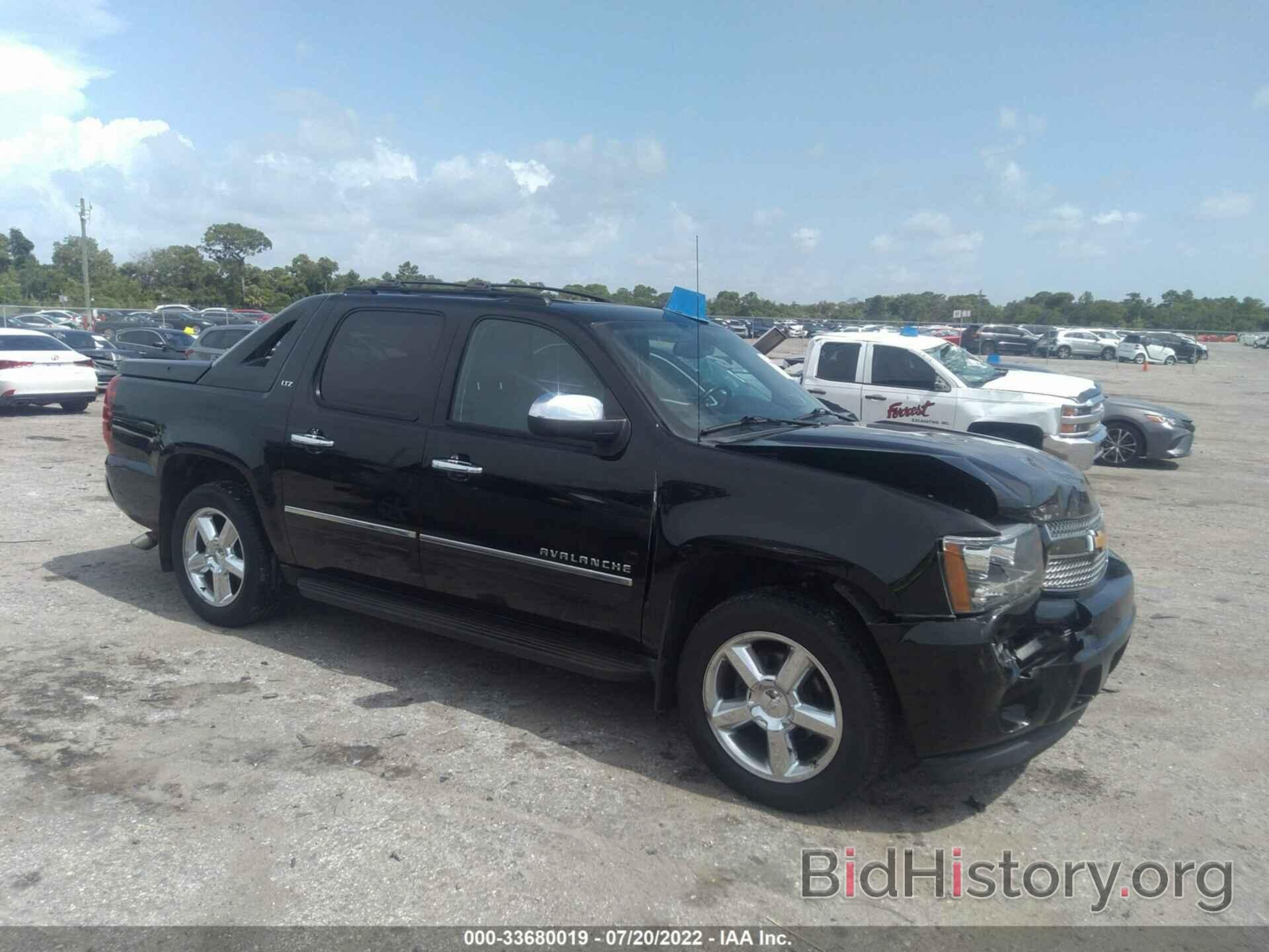 Photo 3GNTKGE71CG303978 - CHEVROLET AVALANCHE 2012