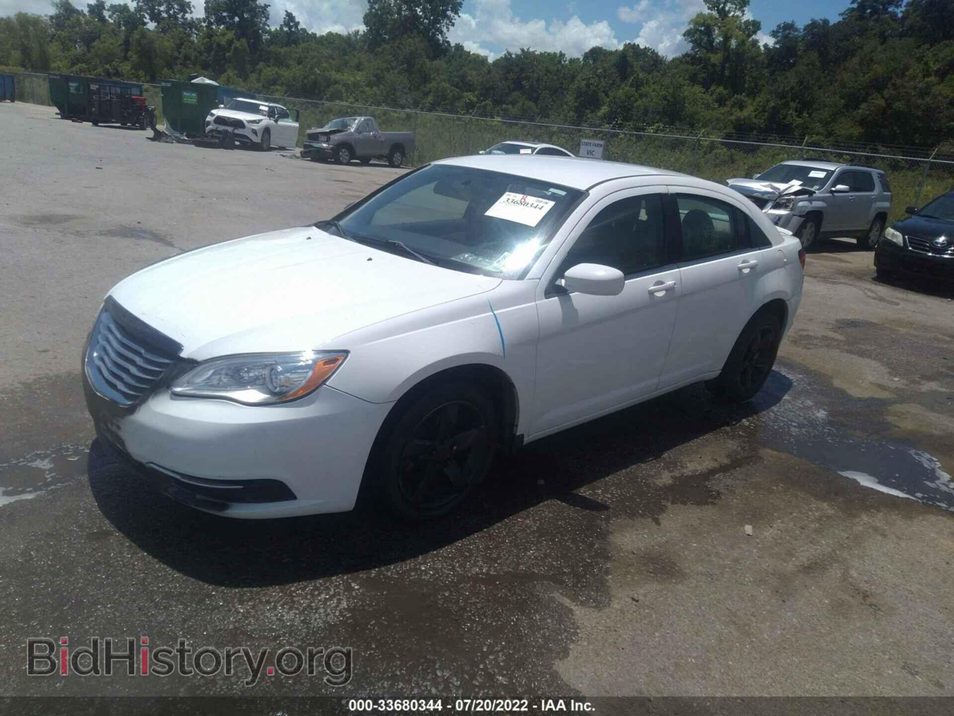 2013 CHRYSLER 200 - VIN: 1C3CCBBB5DN600413 - Photo 2