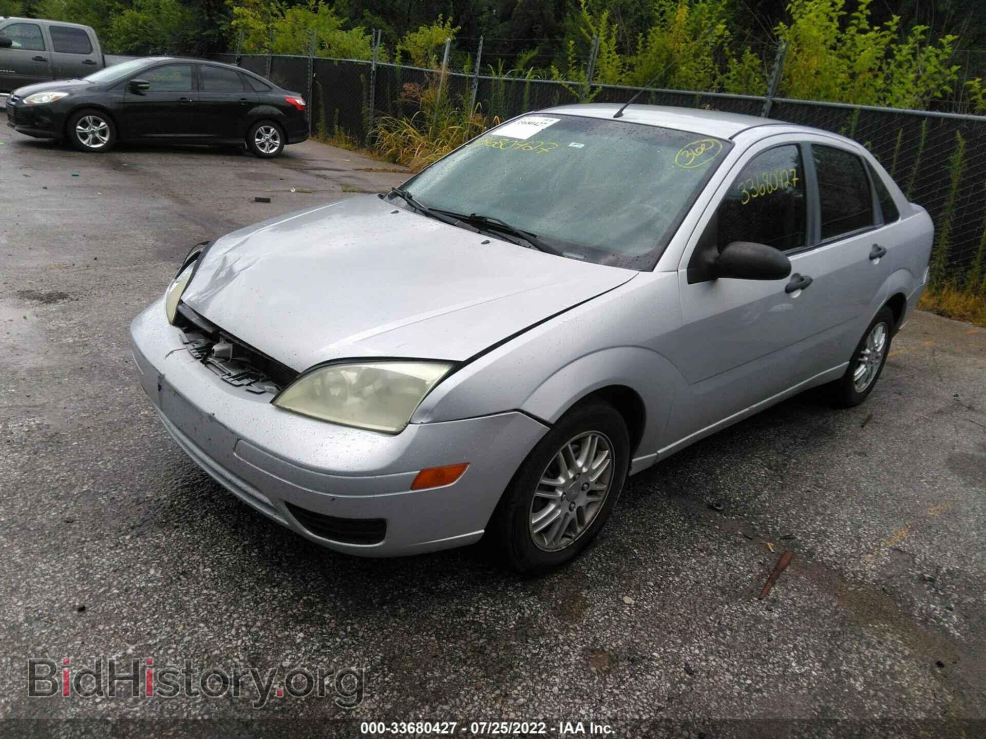 2007 FORD FOCUS - VIN: 1FAFP34N07W210737 - Фото 2