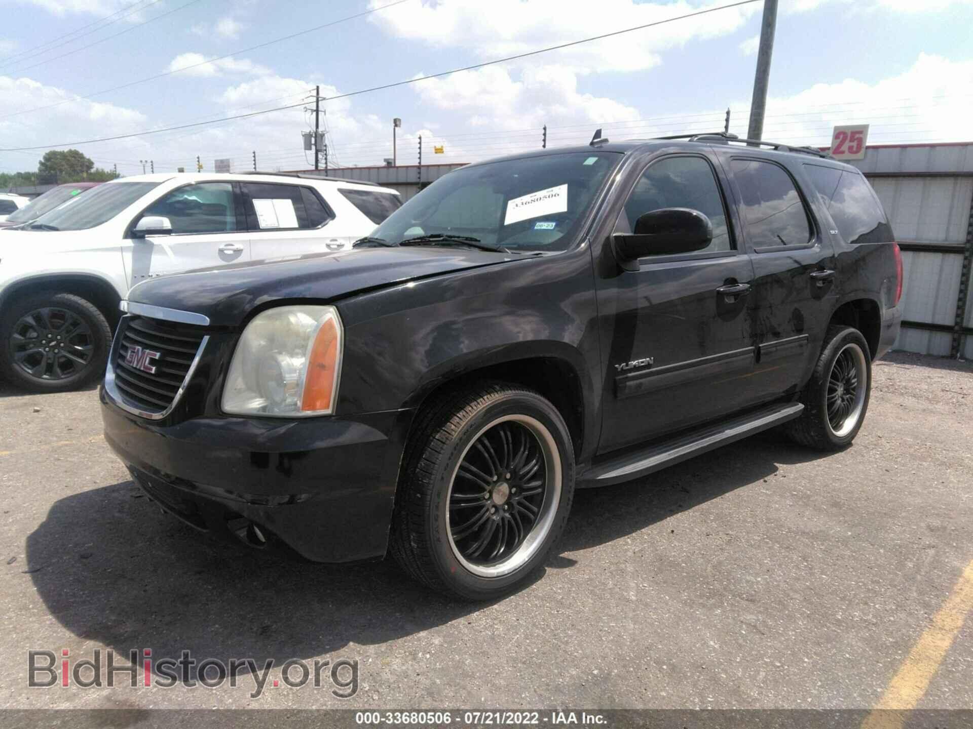 2011 GMC YUKON - VIN: 1GKS1CE00BR181457 - Фото 2