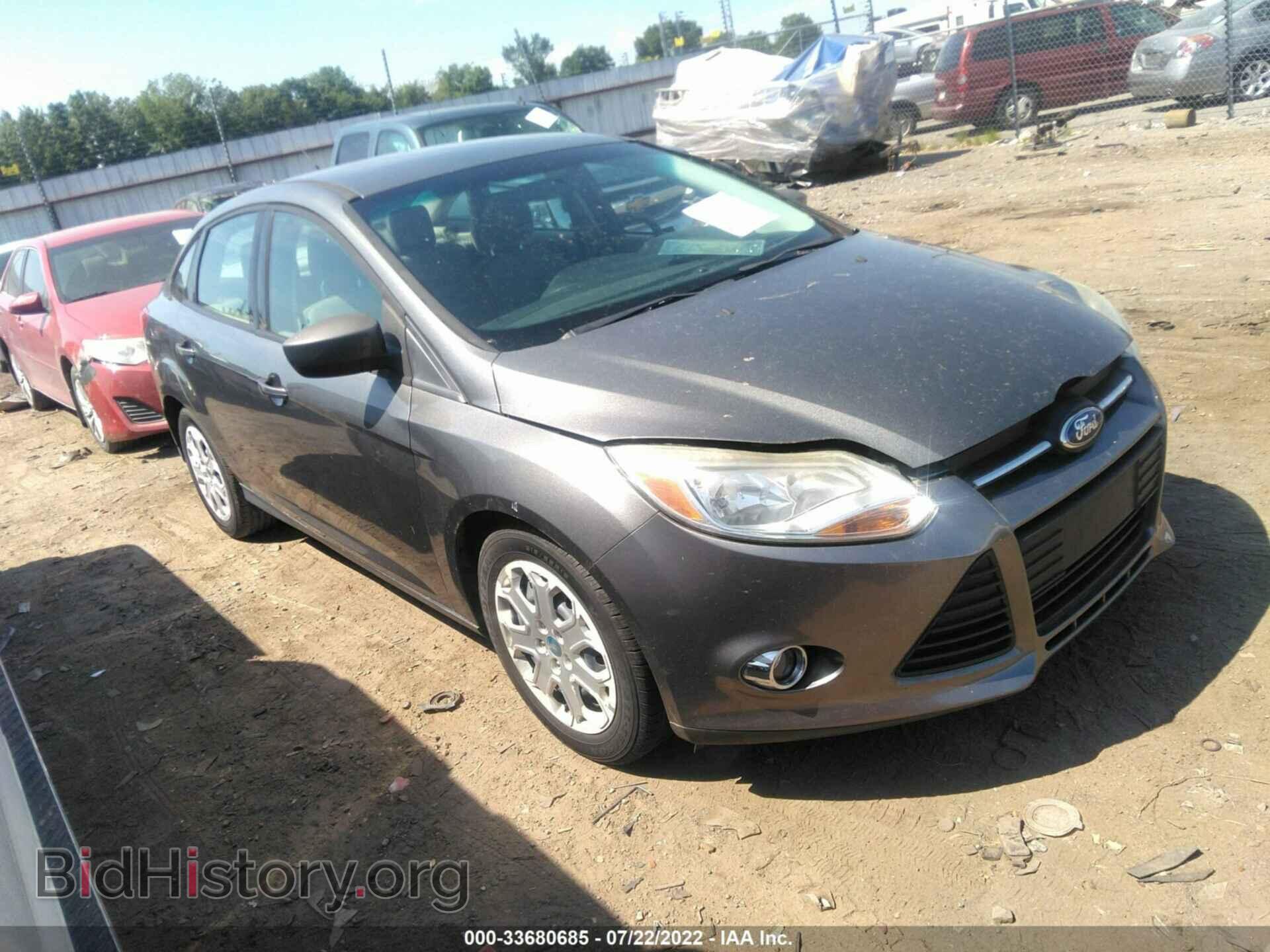 Photo 1FAHP3F28CL308325 - FORD FOCUS 2012