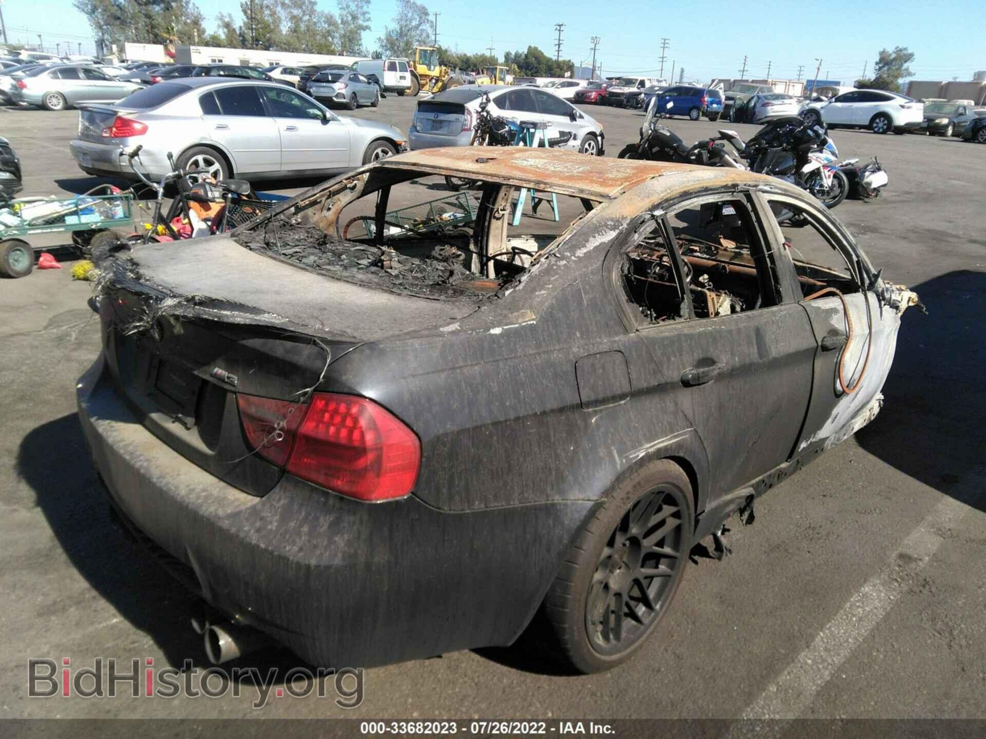 2009 BMW M3 - VIN: WBSPM935X9E201086 - Photo 4