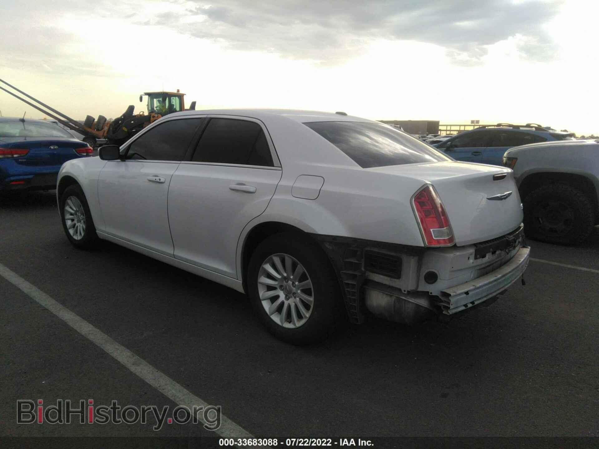 2011 CHRYSLER 300 - VIN: 2C3CA4CG6BH530213 - Фото 3