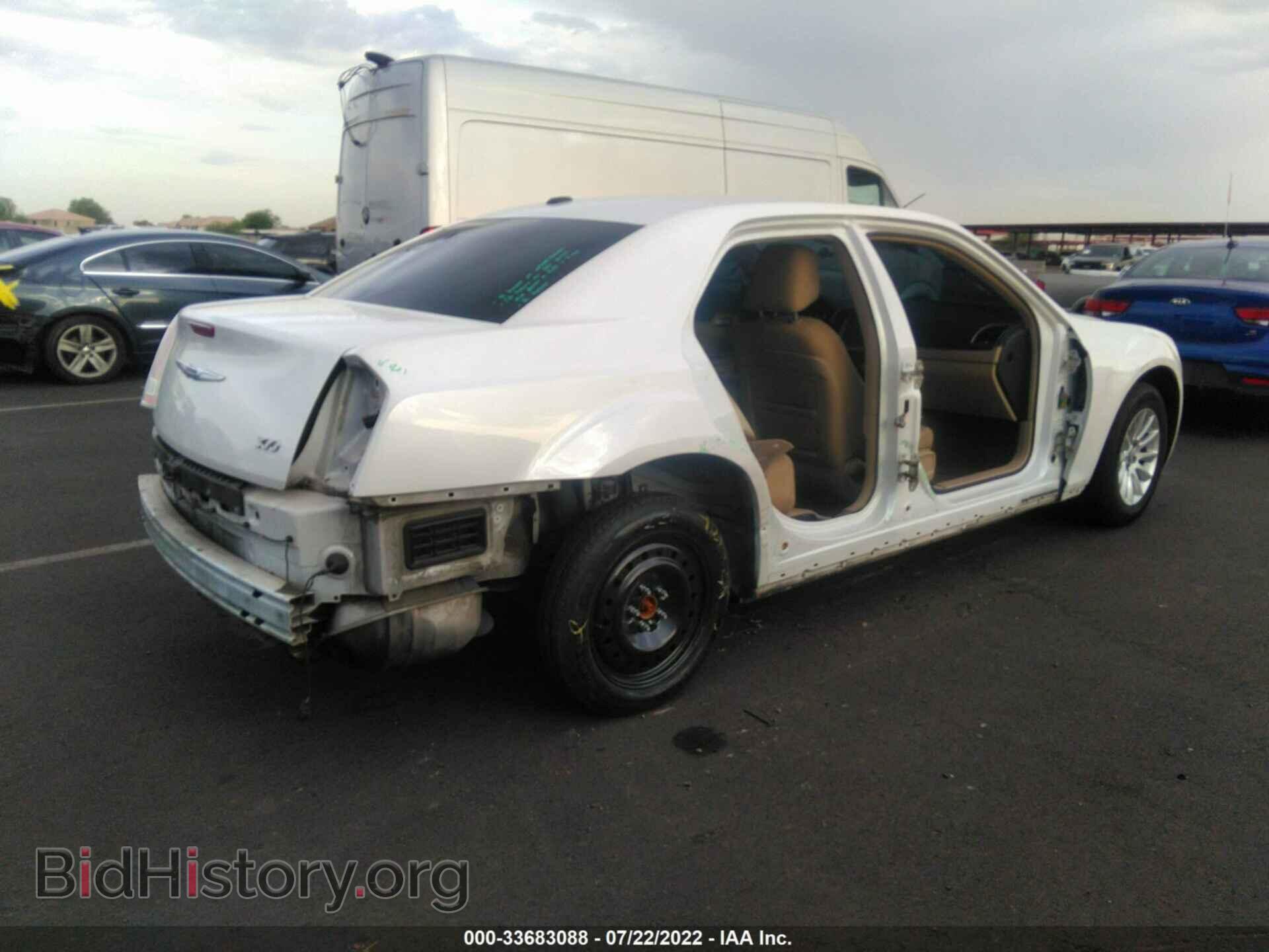 2011 CHRYSLER 300 - VIN: 2C3CA4CG6BH530213 - Фото 4
