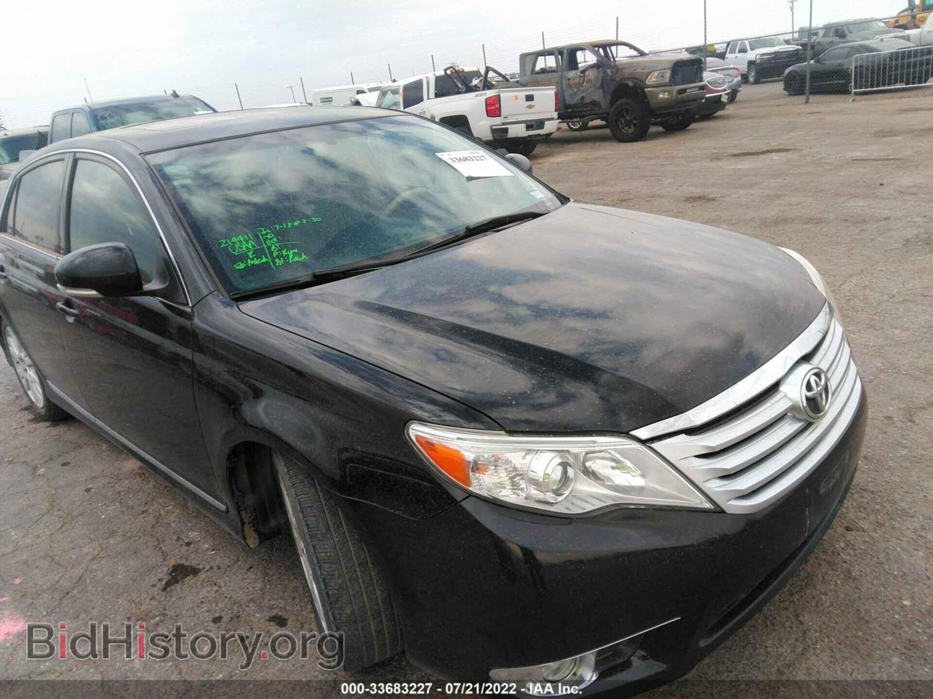Photo 4T1BK3DB4BU386607 - TOYOTA AVALON 2011