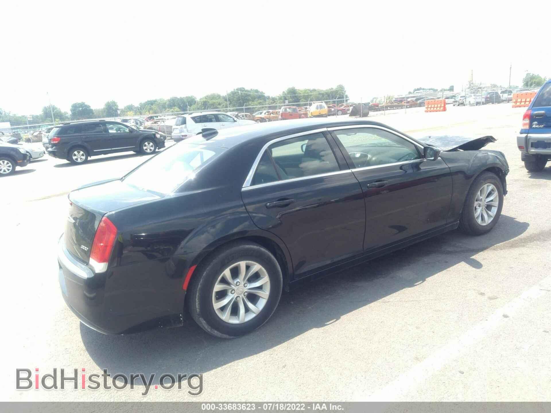 2015 CHRYSLER 300 - VIN: 2C3CCAAG0FH807391 - Фото 4