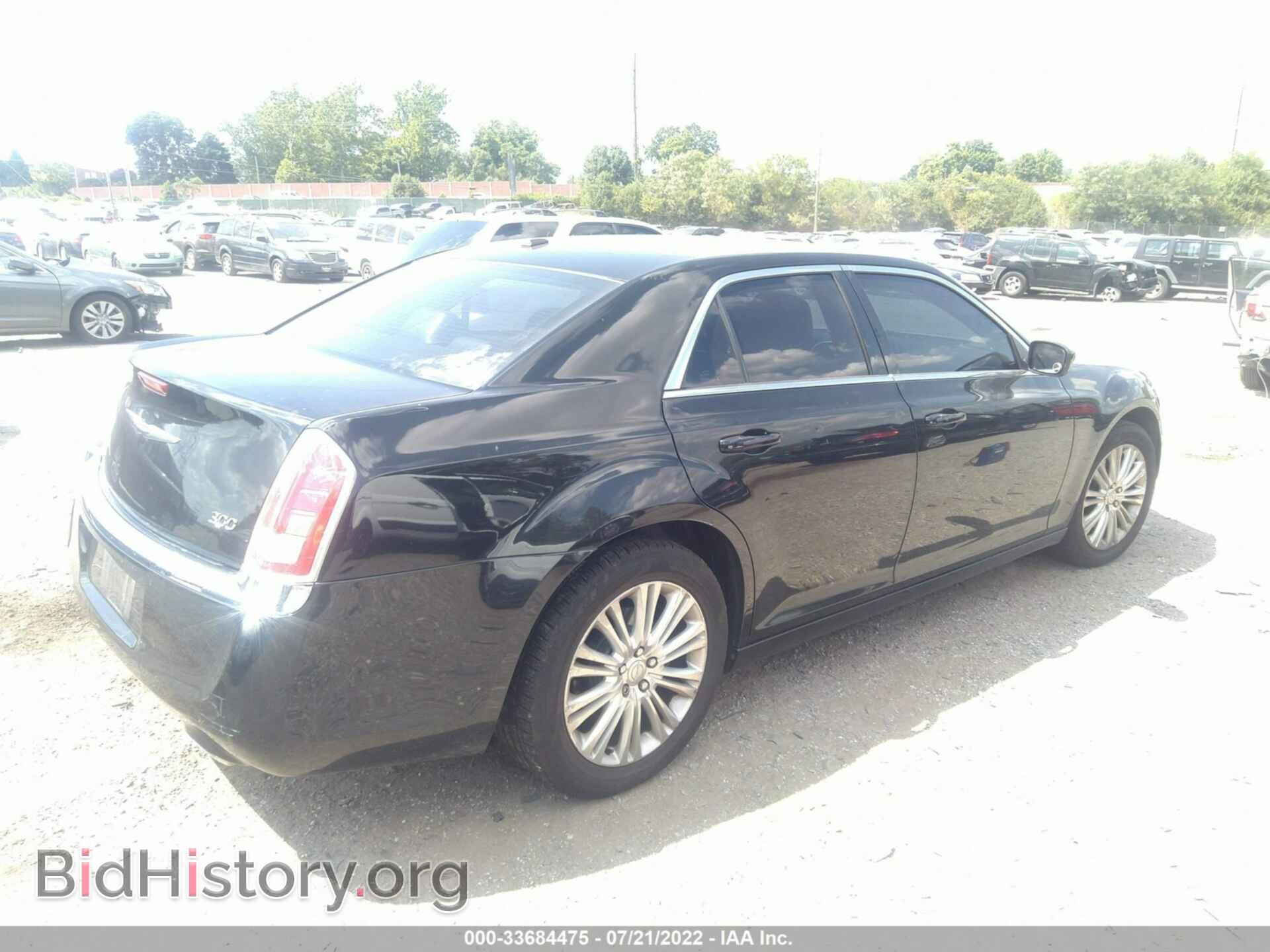 2014 CHRYSLER 300 - VIN: 2C3CCARG2EH231127 - Фото 4