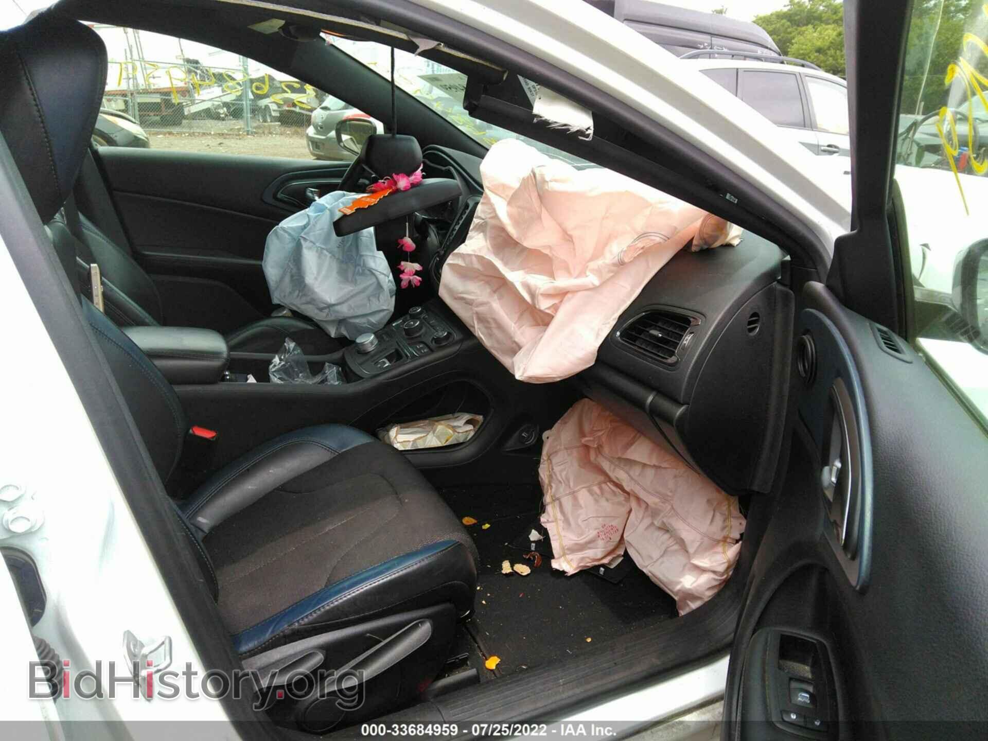 2016 CHRYSLER 200 - VIN: 1C3CCCBB3GN147709 - Фото 5