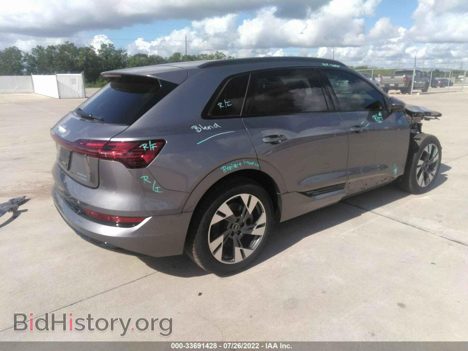 2021 AUDI E-TRON - VIN: WA1AAAGE6MB012814 - Photo 4