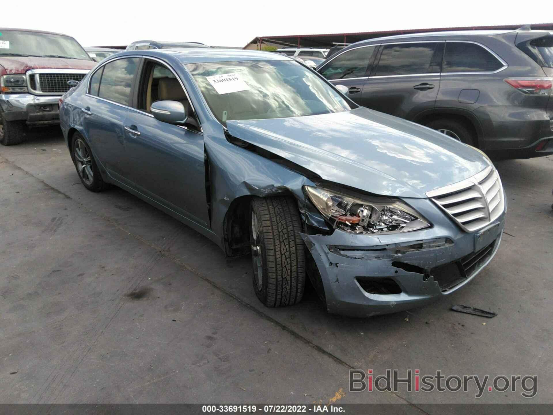 Photo KMHGC4DE7AU079997 - HYUNDAI GENESIS 2010