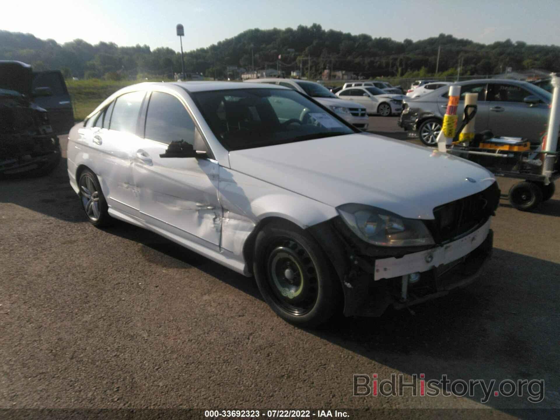 Photo WDDGF8ABXEA931088 - MERCEDES-BENZ C-CLASS 2014