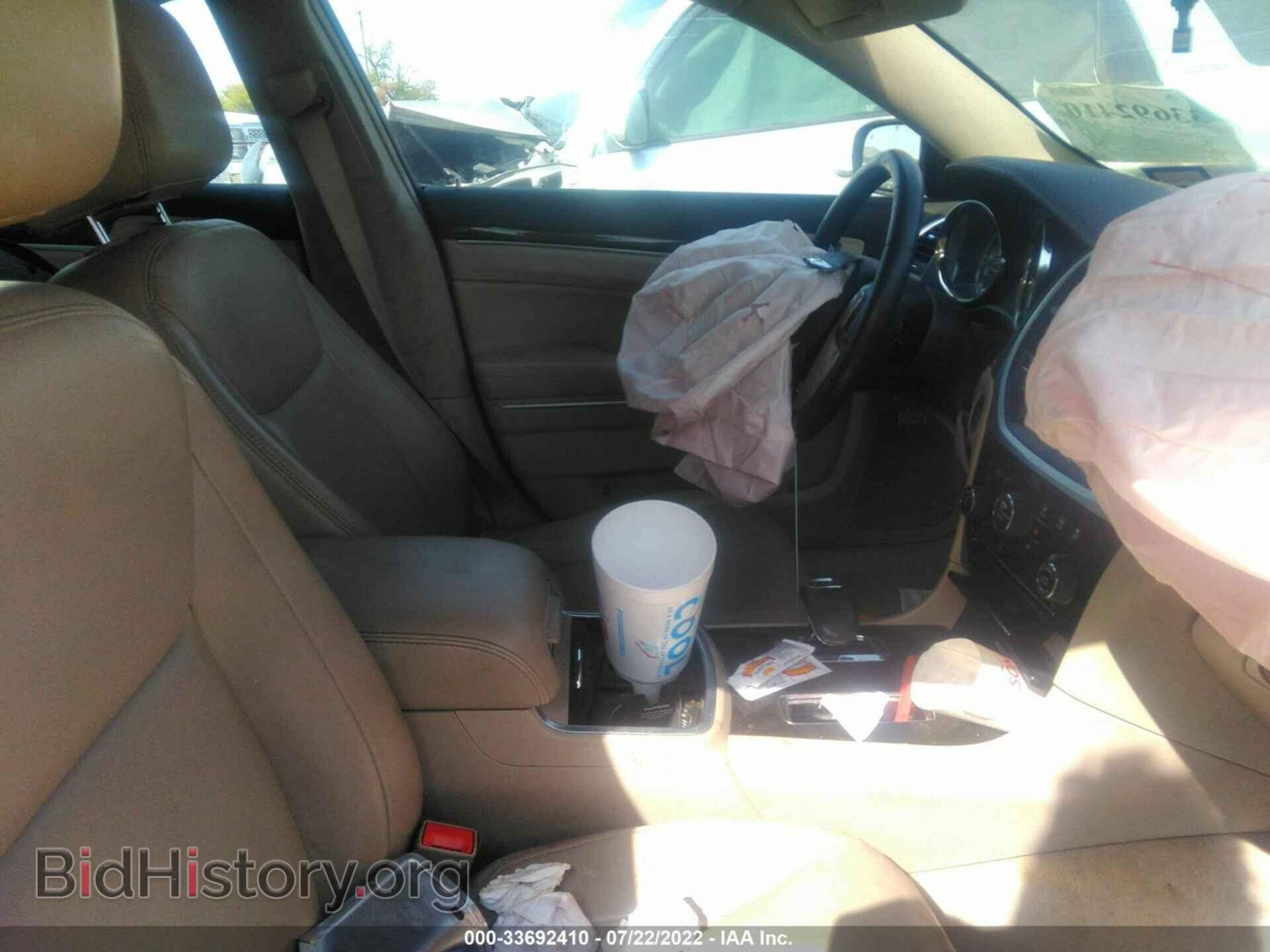 2013 CHRYSLER 300 - VIN: 2C3CCAAGXDH657433 - Фото 5