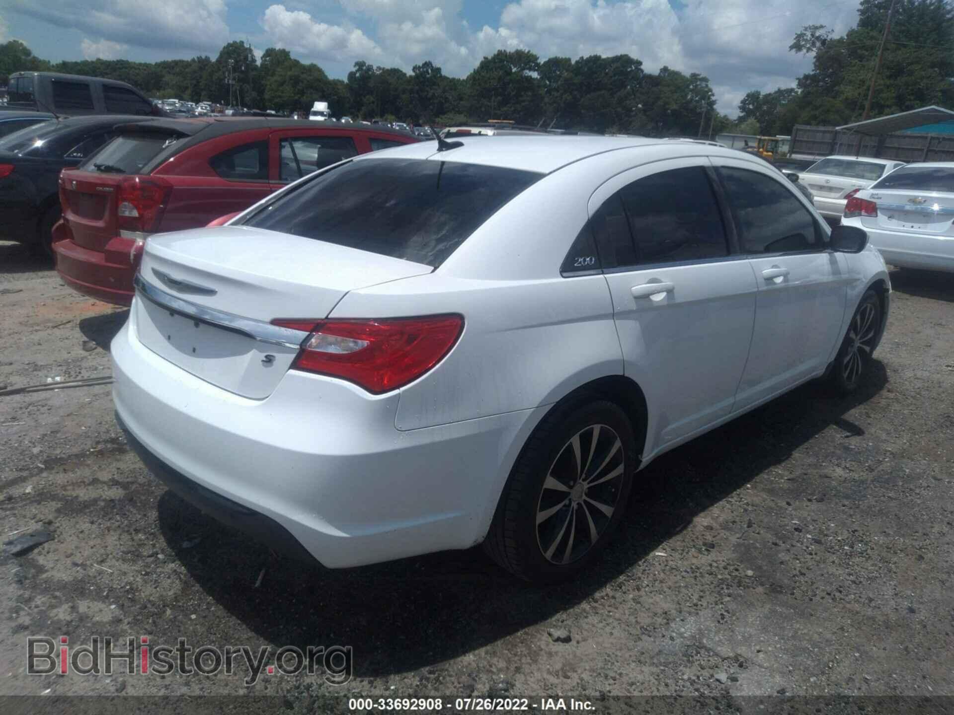 2012 CHRYSLER 200 - VIN: 1C3CCBHG2CN145859 - Фото 4